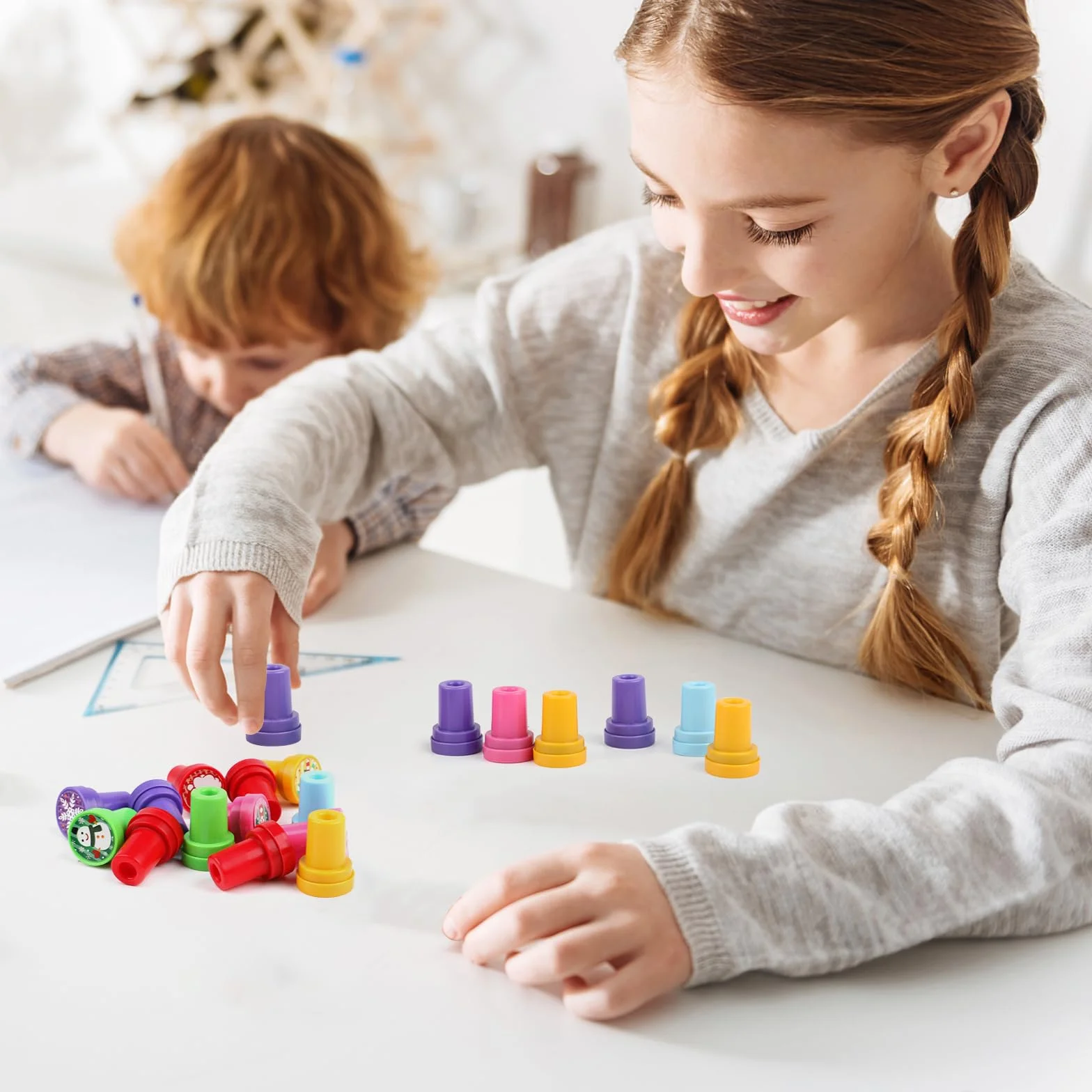 Sellos Navideños para Niños, 30 Piezas de Sellos de Juguetes, Sellos Autoentintables para Niños, Juego de Sellos para Bolsas de Fiesta de Navidad, Regalos de Fiesta, Juguetes Navideños