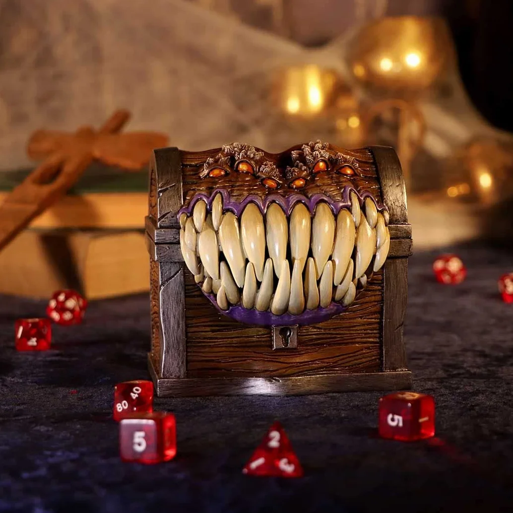 Nemesis Now Dungeons & Dragons - Caja de Almacenamiento de Dados de imitación, 11,3 cm, Resina, marrón, Producto Oficial de D&D, Caja de Dados de Personajes Mimic, fundida en la Mejor Resina, Pintada
