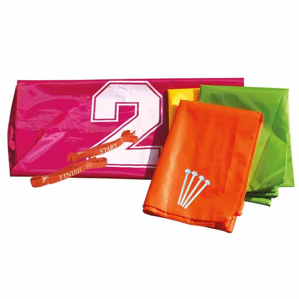 Idena Juego de Sacos Hinchables con 4 Sacos, Cinta de Inicio y Fin