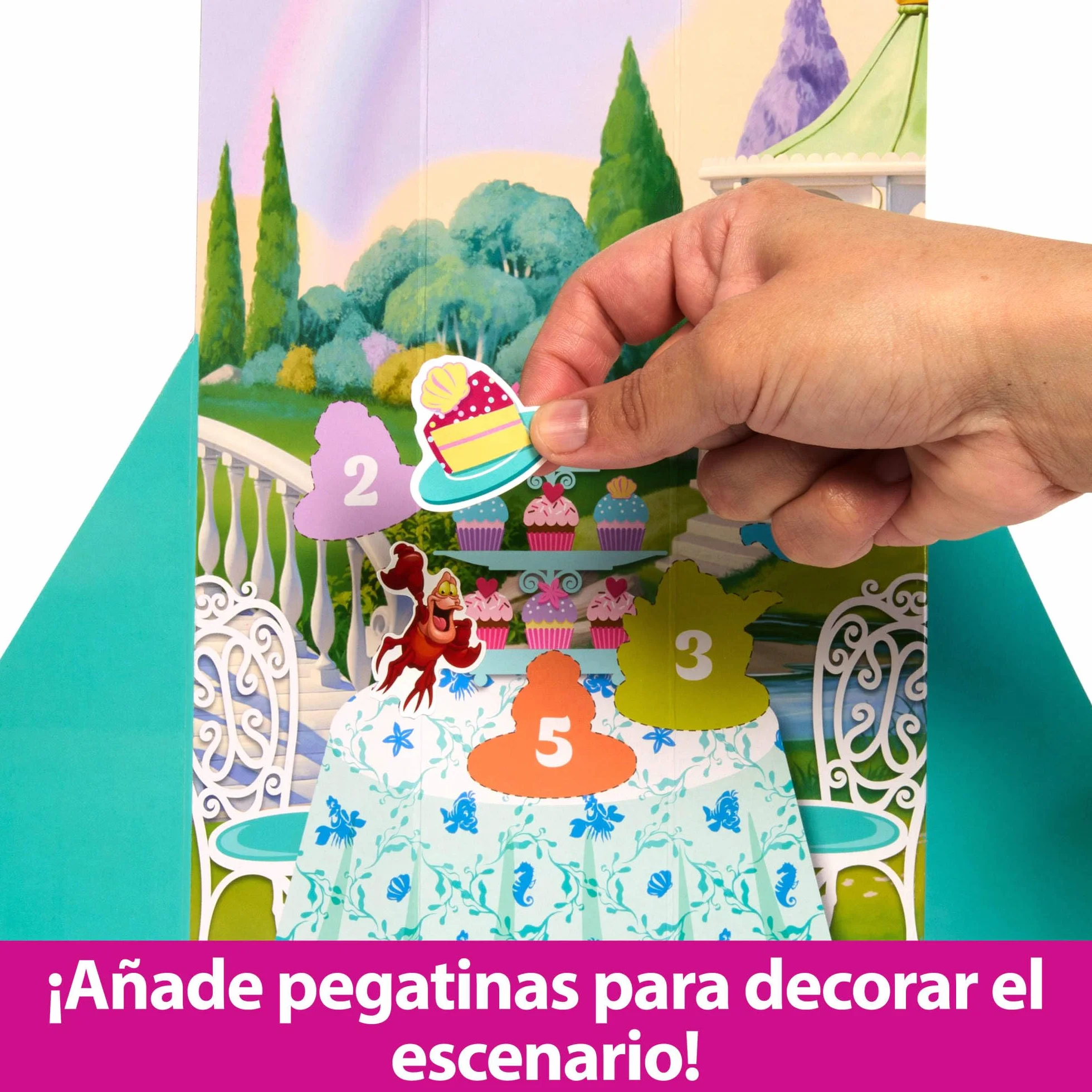 Mattel Disney Princess Spin & Reveal Ariel, Muñeca princesa con falda de flores, incluye 11 sorpresas como 5 accesorios y 5 pegatinas, juguete regalo para niños y niñas +3 años, HTV88