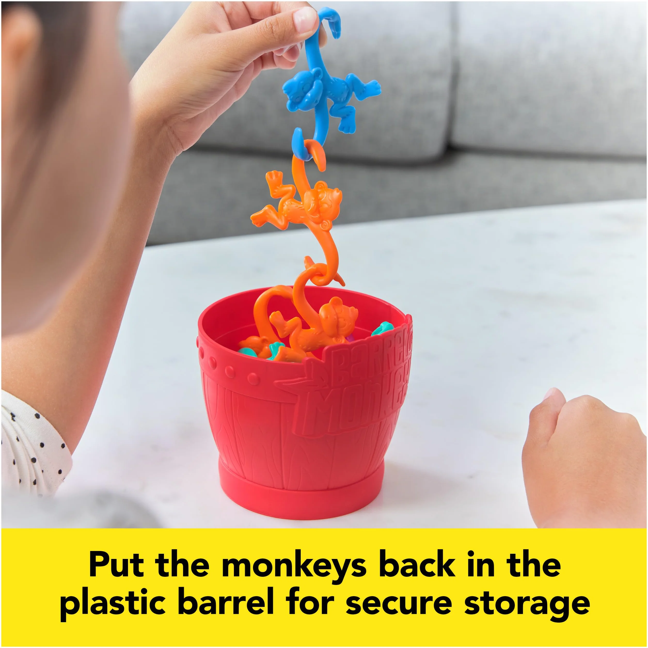 Barrel of Monkeys, Juego Retro de conectar Piezas para Toda la Familia con Aspecto renovado | Juegos clásicos para niños en Edad Preescolar, para Noches de Juegos, a Partir de 3 años