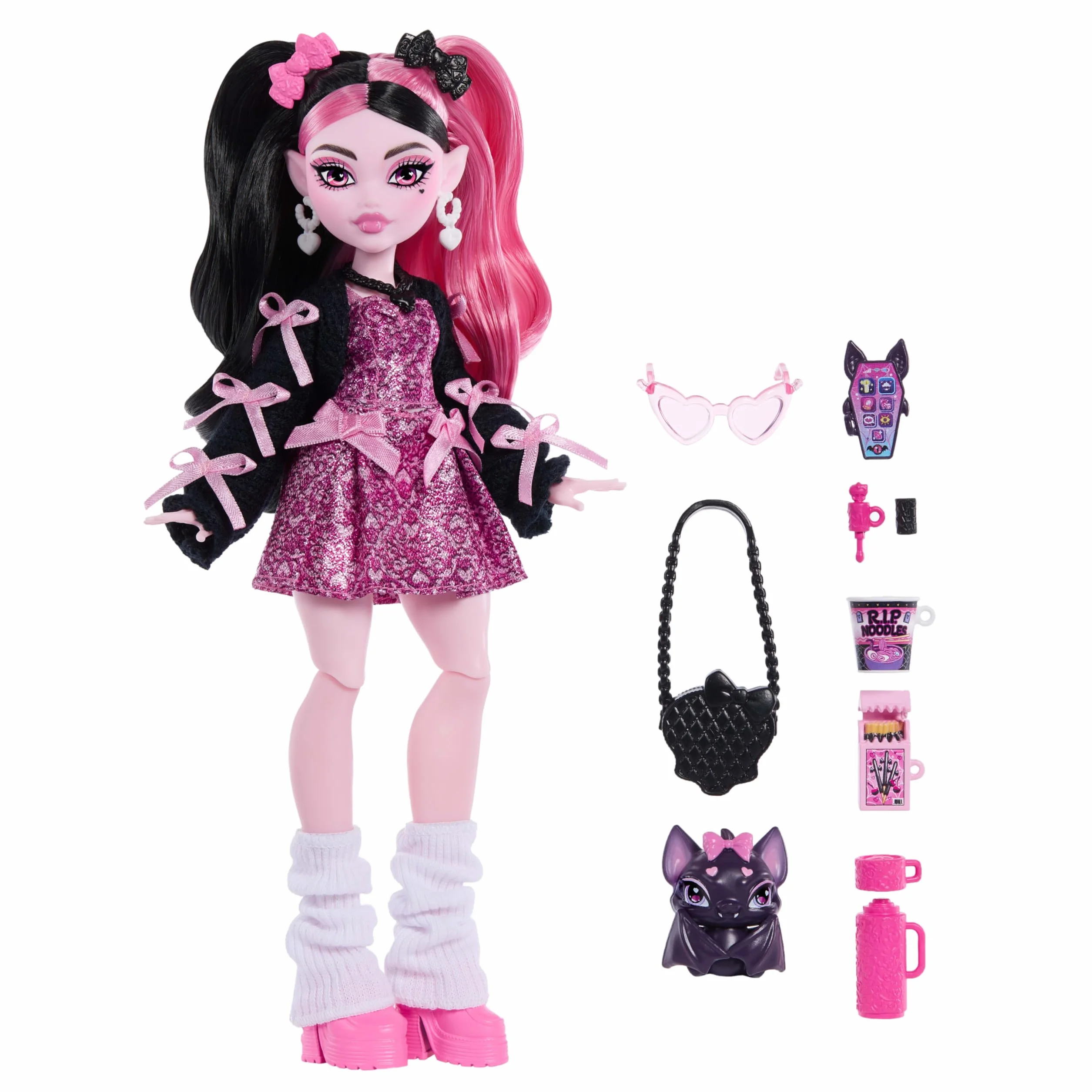 Monster High Draculaura Muñeca con Vestido Rosa con Lazo y cárdigan Negro, murciélago Mascota Count Fabulous y 7 Accesorios, como Ramen, pintalabios y Bolso, JHK29