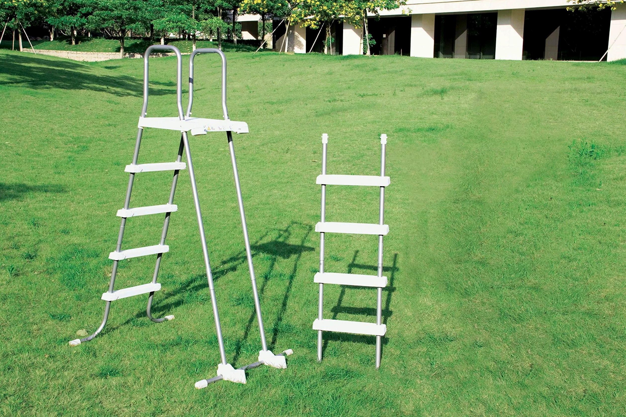 Intex Escalera ESCALERAS Desmontables (para Piscinas DE 52 Pulgadas), Gris, 130x33x182 cm & 29003-PACK 3 Cartuchos Filtro Tipo A