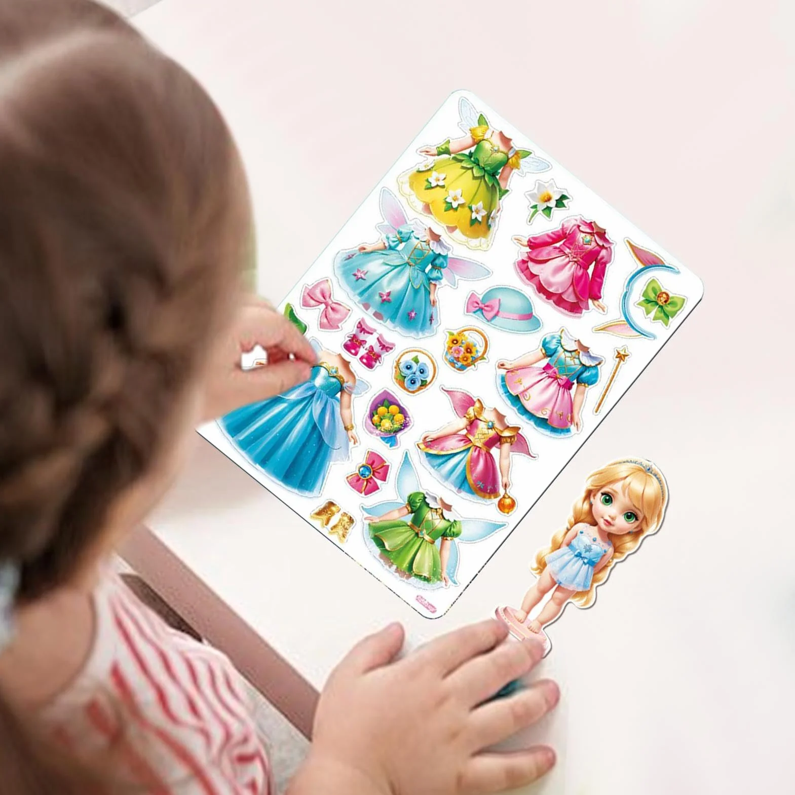 Princesa magnética para Vestir, muñecas de Papel para Vestir - Vestido de Disfraz con Recortes de muñecas de Papel con imán - Rompecabezas de Ropa con imán, muñeca Creativa para Vestir para