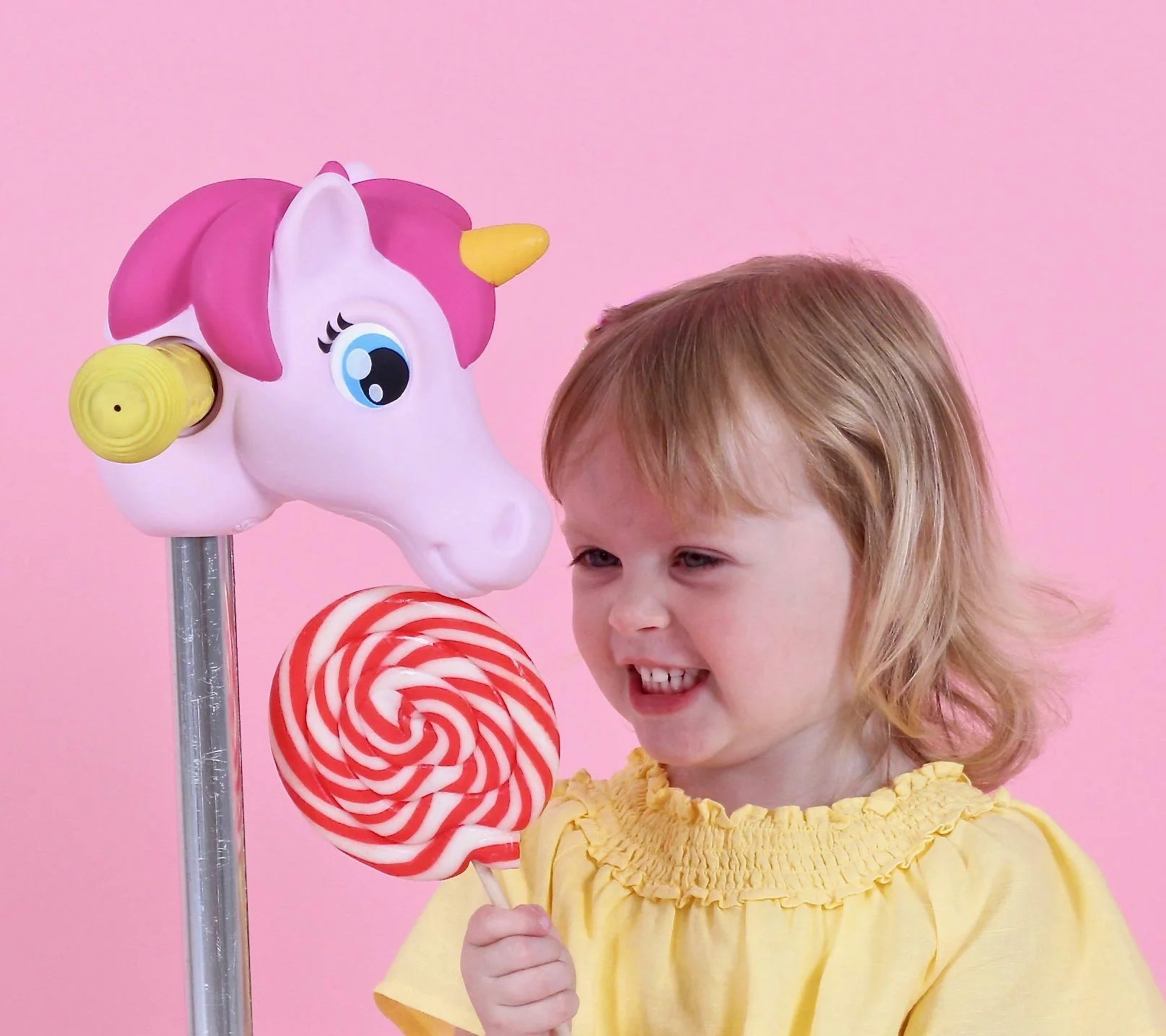 Scootaheadz - Cabeza de Unicornio para Patinete - Accesorios para Patinete Infantil - Regalo para Niñas - Se Adapta a la mayoría de los patinetes de 2 y 3 Ruedas para niños -Rosa Claro