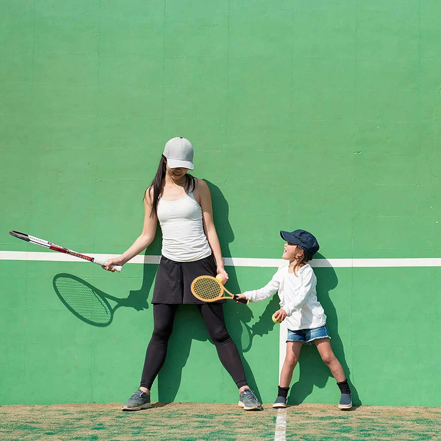 Juego de Raquetas de Tenis para niños, de 17 Pulgadas, con 4 Pelotas Suaves y 6 Volantes de bádminton para niños pequeños, Deportes en Interiores y Exteriores