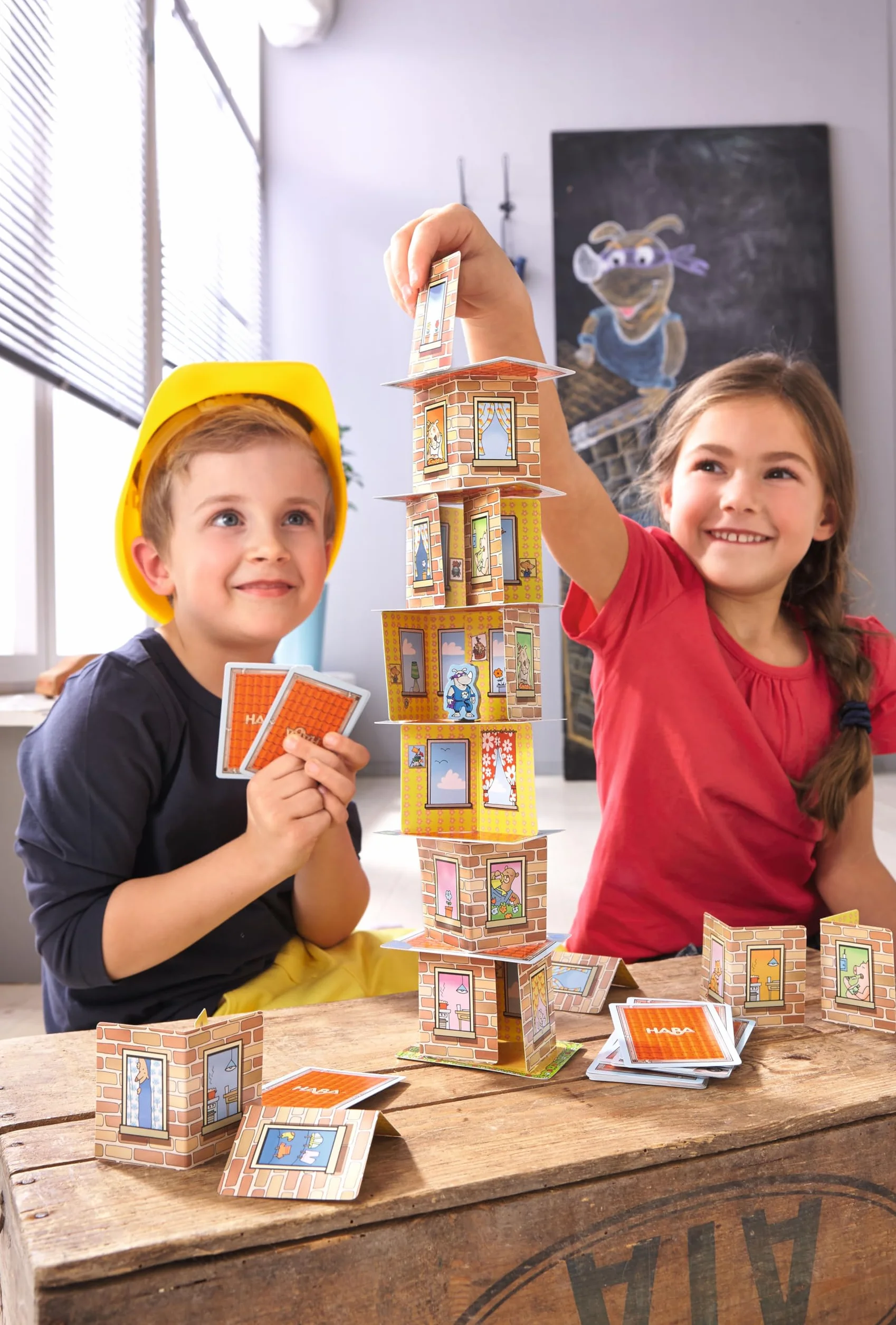 HABA Rhino Hero apilamiento en 3D, Mesa Infantil de 2 a 5 Jugadores, 5 años o más, Juego de acción para Toda la Familia, tamaño pequeño, Multicolor (302203)