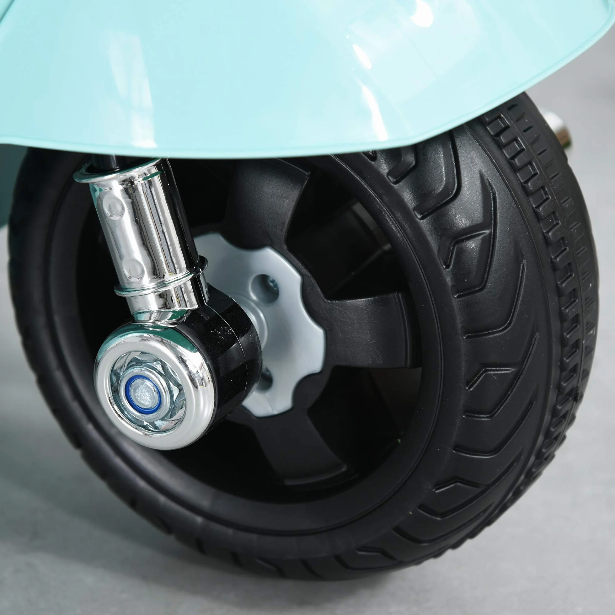 HOMCOM Moto Eléctrica Vespa para Niños de 18-36 Meses Moto de Batería 6V con Faro Bocina y 4 Ruedas Motocicleta Infantil con Licencia 66,5x38x52 cm Verde