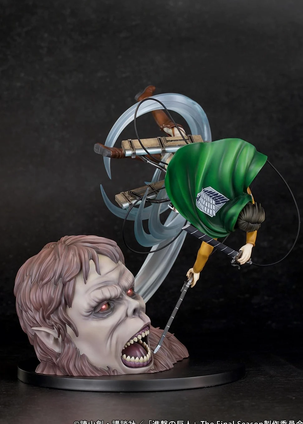 Proof Levi vs Beast Titan Ver. Fig. 27,5 cm Attack on Titan