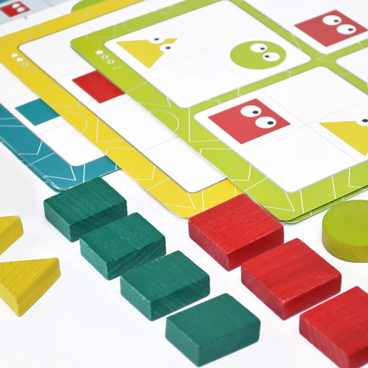 Sudoku Geométrico de Madera – Juguete Educativo 16 Piezas 20 Tareas – Estimula Lógica y Motricidad Fina – Desde 3 Años
