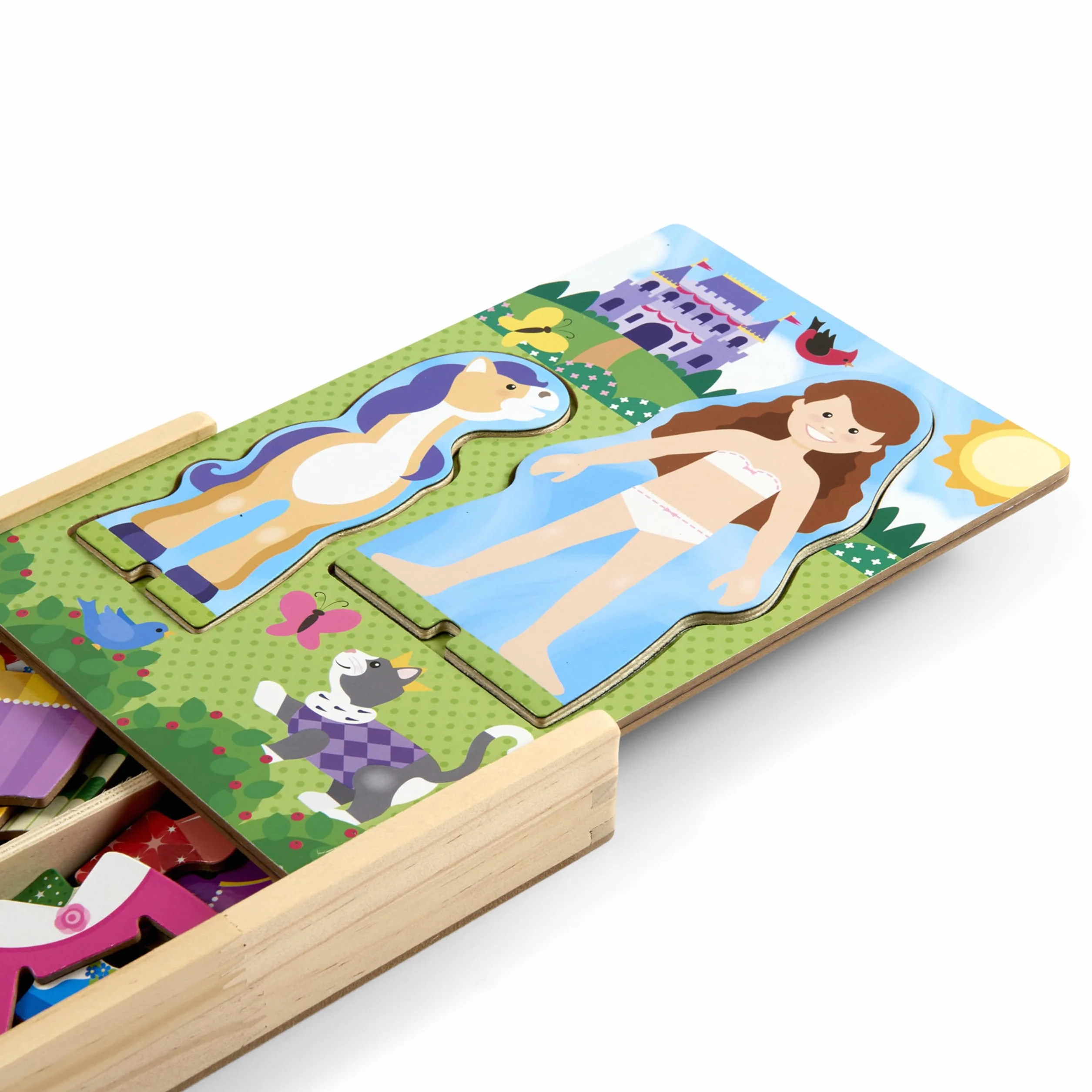 Melissa & Doug - Juego de imitación, de muñecos de madera para vestir con piezas magnéticas - Princesa y caballo (35 piezas)