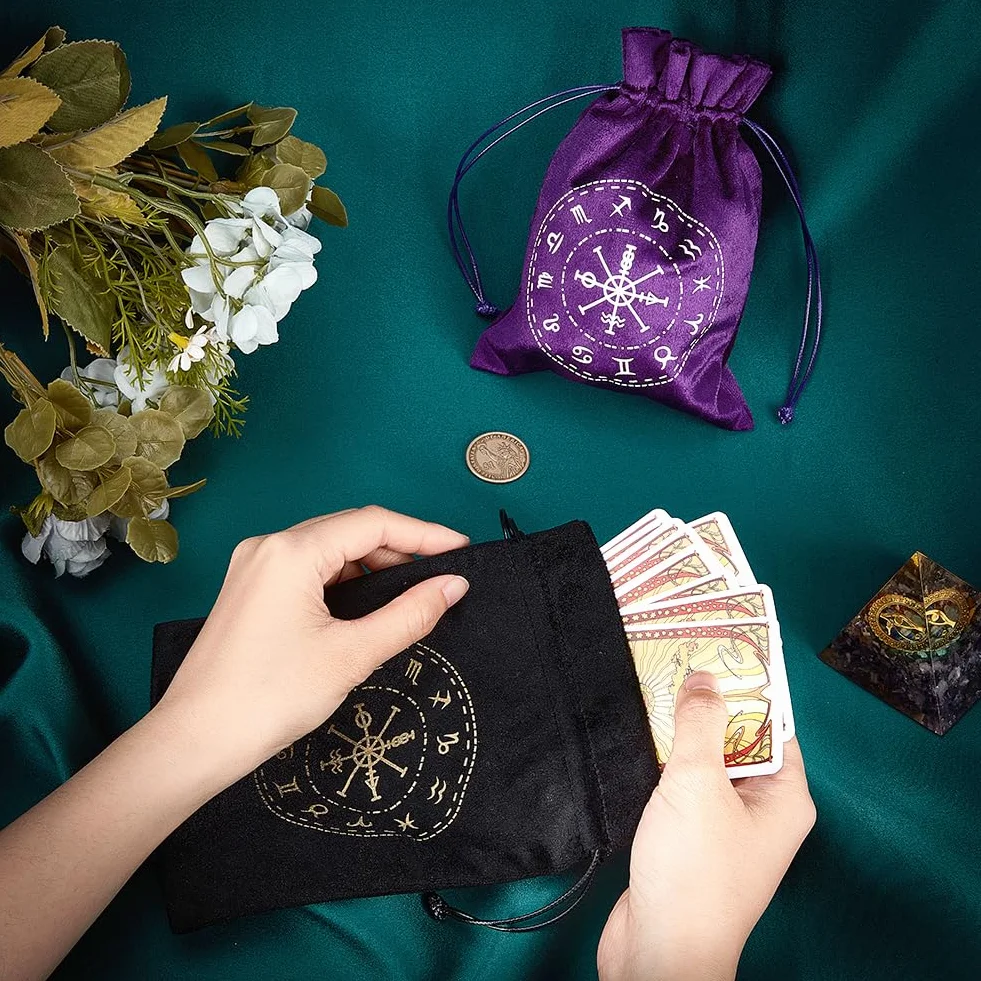 CREATCABIN 2 Bolsa Tarot Terciopelo Almacenamiento Tarjetas Tarot,12 Bolsas Constelaciones,Soporte para Runas con Cordones,Embalaje Grande para Cartas Tarot,Joyería Cristal,Dados,18x13cm,Negro Morado