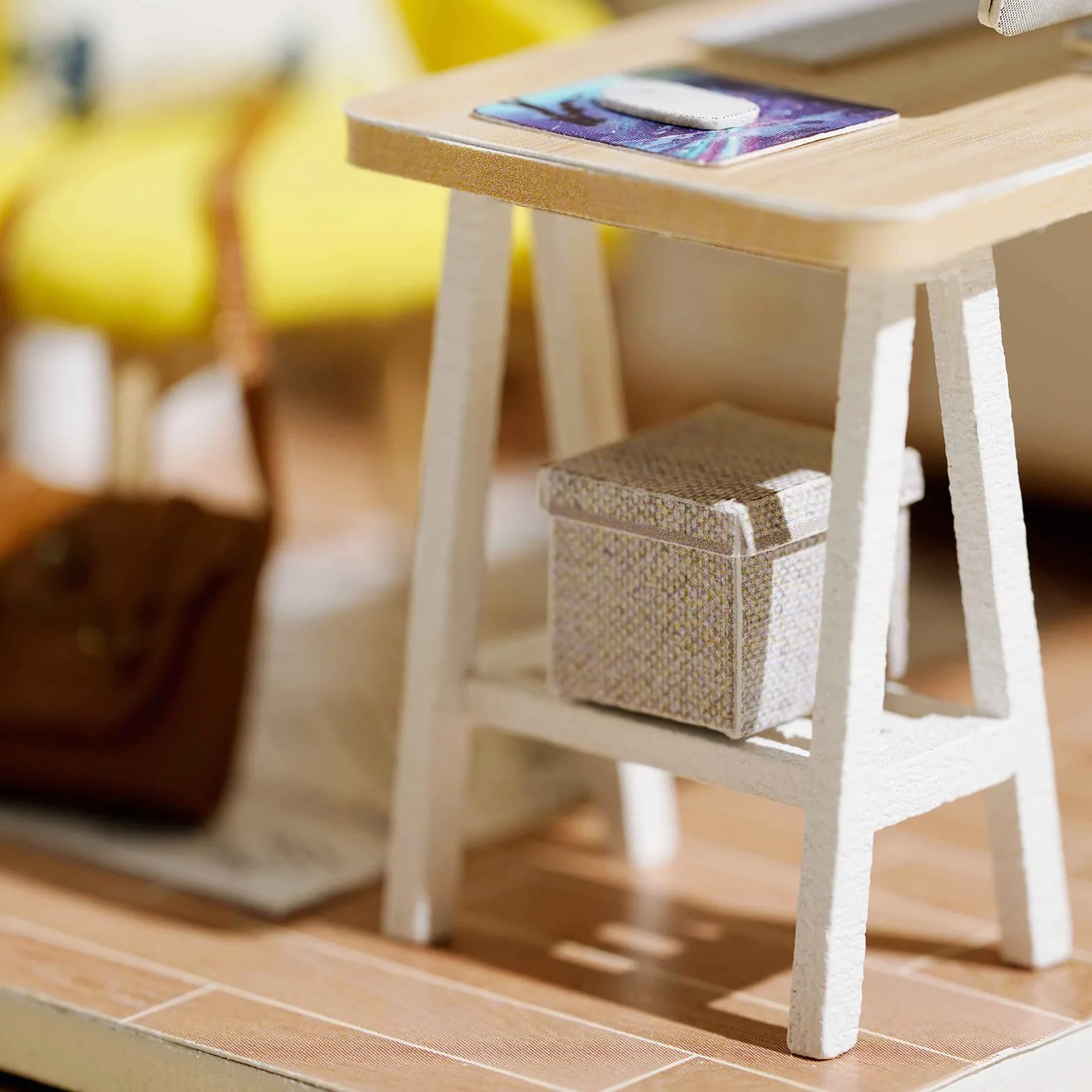 CUTEROOM Kit de casa de Madera en Miniatura 1:32 coleccionista con Muebles y Accesorios