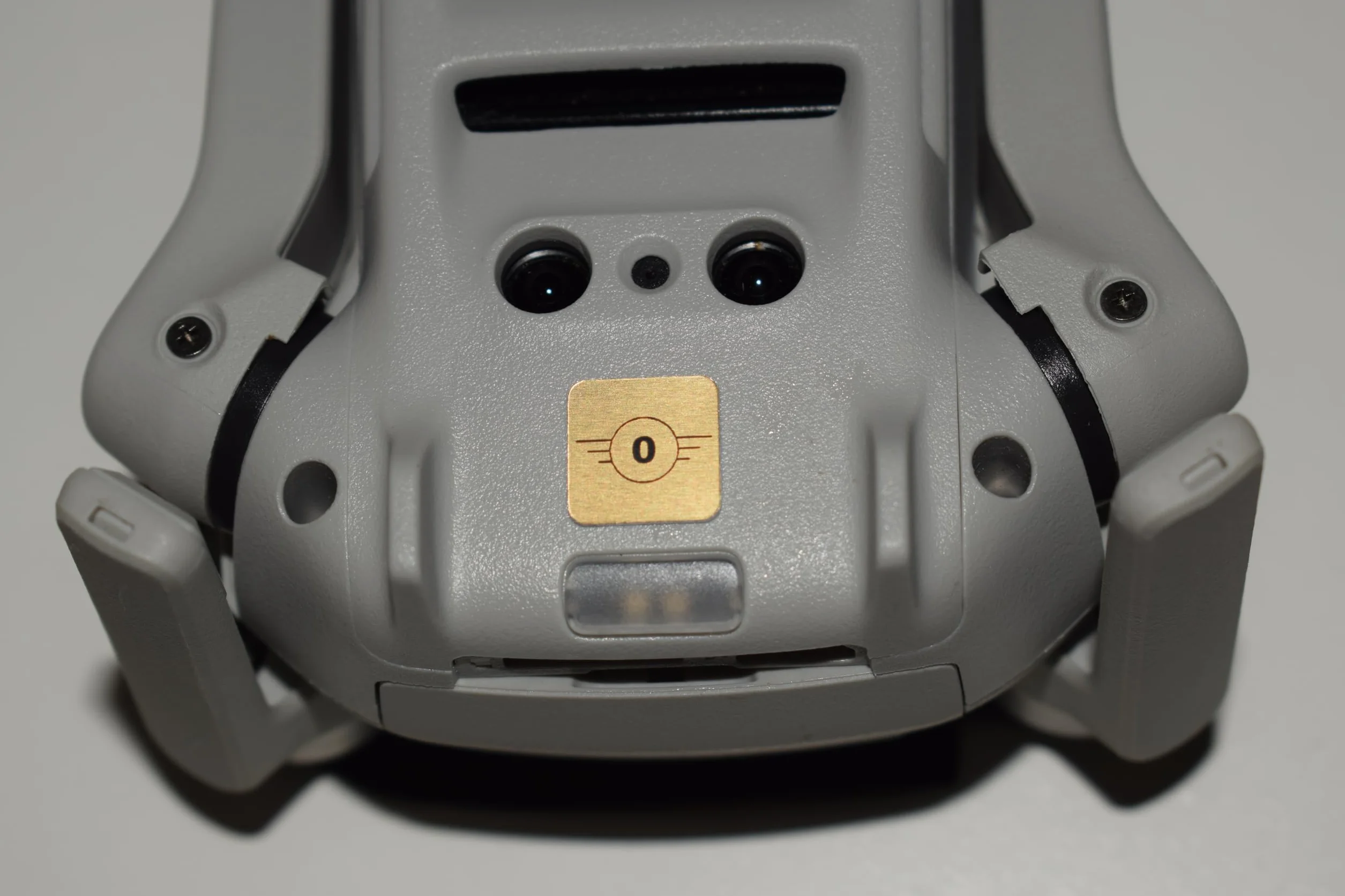 ● Pack 1 Uds. ● Placa Identificativa para Drones ● Placas para Dron CUMPLEN requisitos normativa EASA ● Tamaño Personalizados para Todos los Modelos de drone (Marcado de Clase EASA)