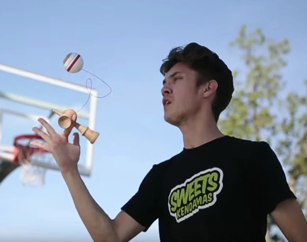 Sweets Prime Sport Stripe Racer Kendama
