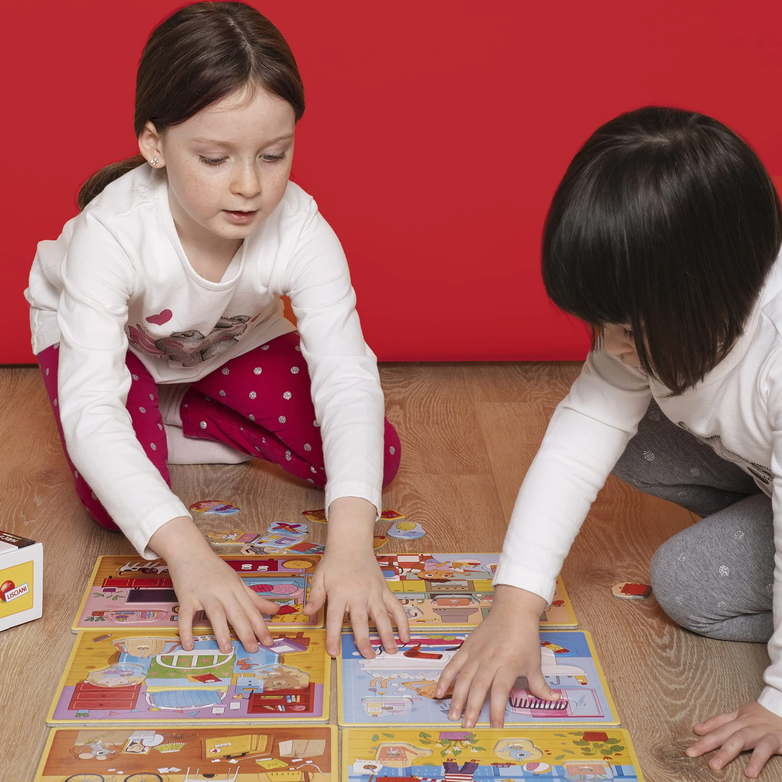 Lisciani - MONTESSORI - La Casa - Rompecabezas Para Niños a Partir de 2 años - Enseña a Colocar cada Cosa en su Lugar en la Casa - Juego Educativo - Fabricado en Italia (El empaque puede variar)