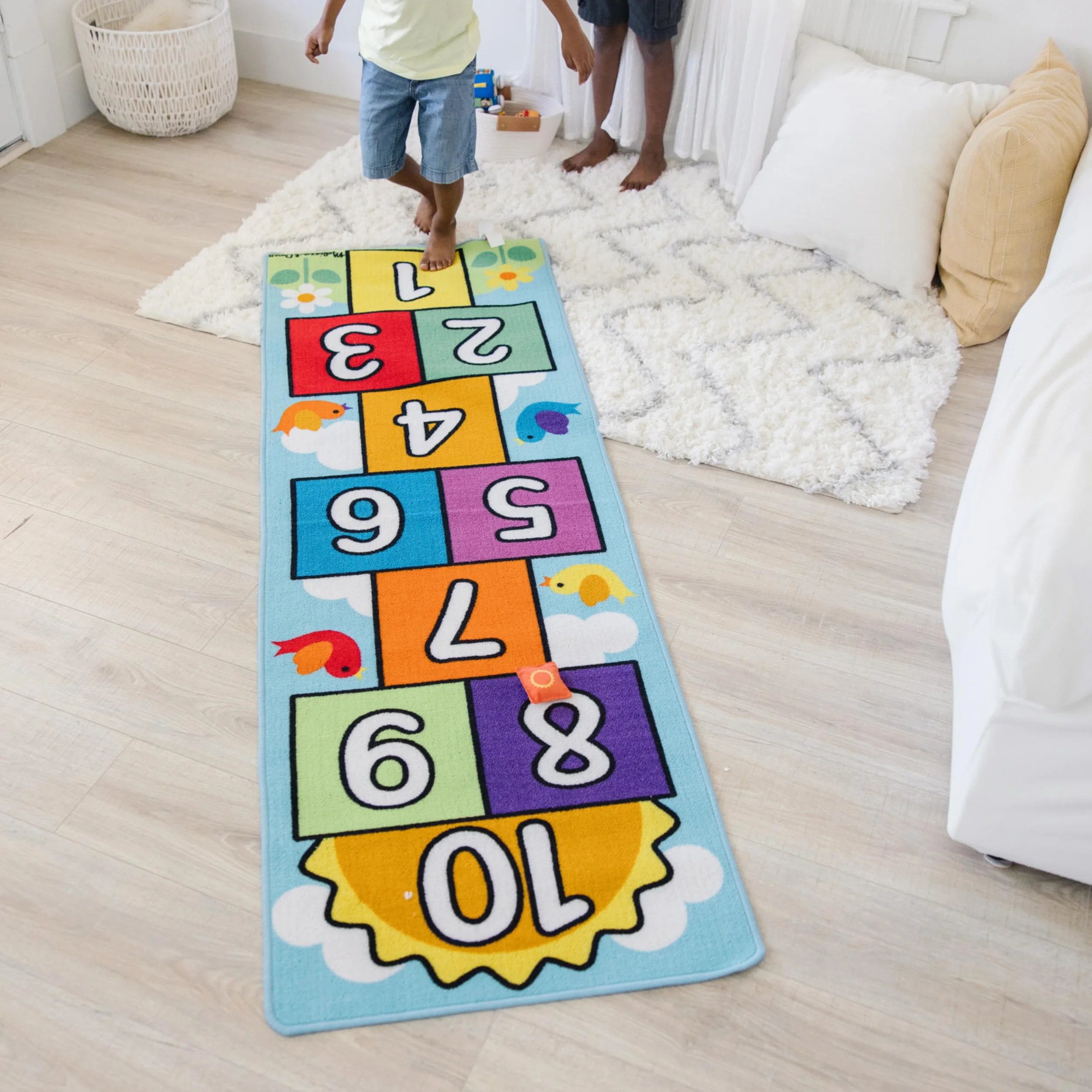 Melissa & Doug - Alfombra Tejida, Hop & Count Hopscotch Rug (19402)