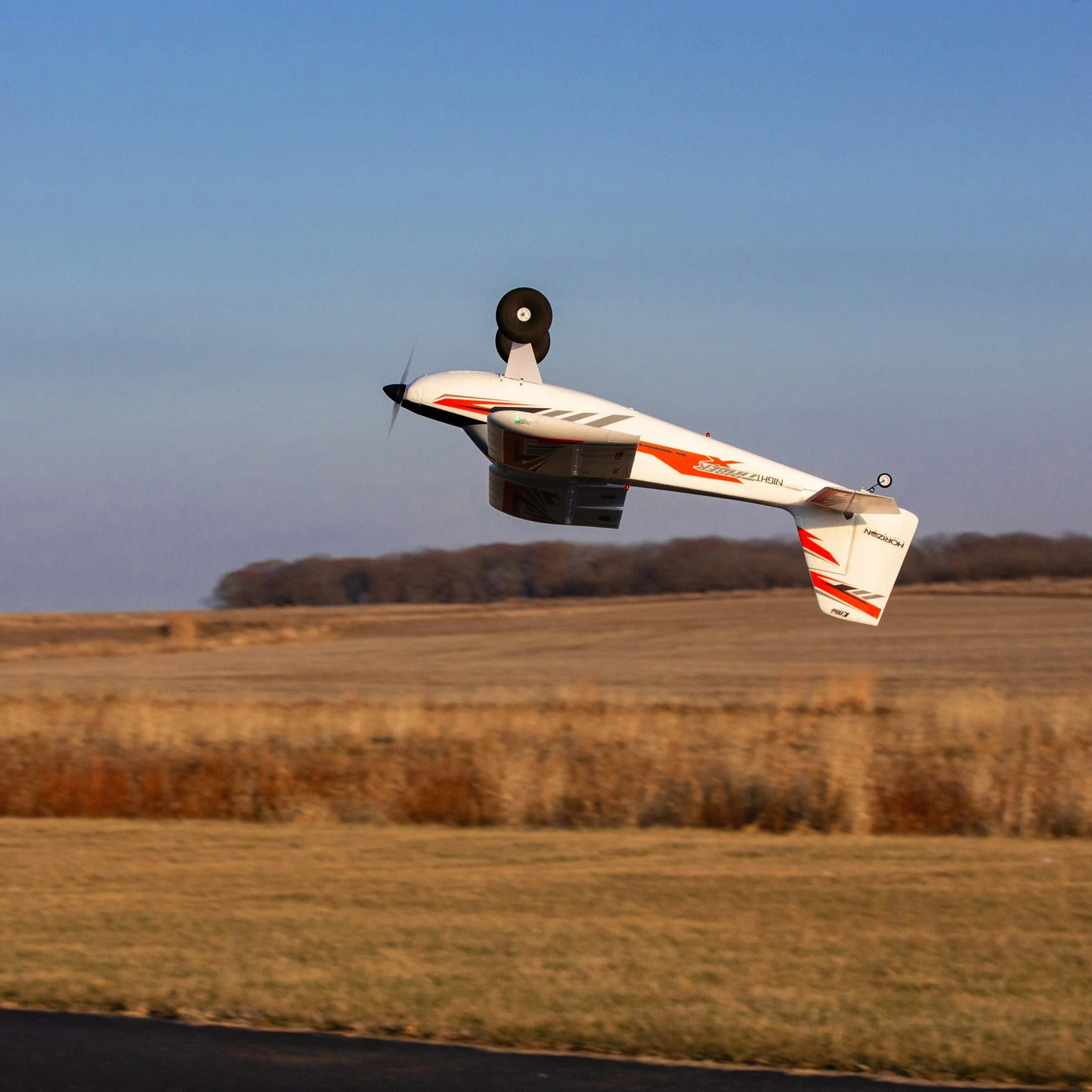 E-Flite Avión RC Noche Madera X 1,2 m BNF Basic (transmisor, batería y Cargador no incluidos) con AS3X y Safe Select, EFL13850