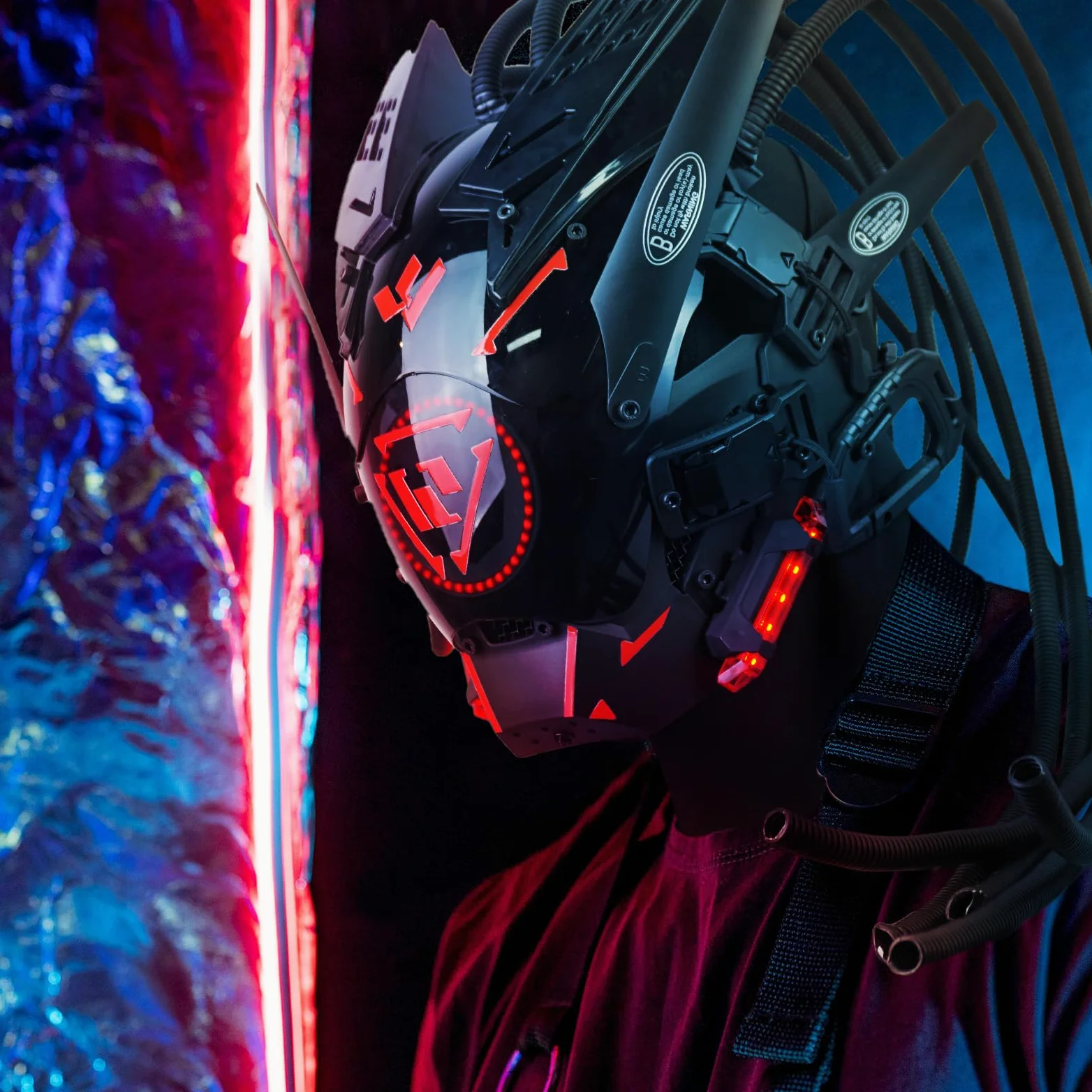 Marikito - Mascarilla LED punk para adultos, máscara ajustable con diseño de llamas - accesorio de disfraz futurista para Cosplay y Halloween