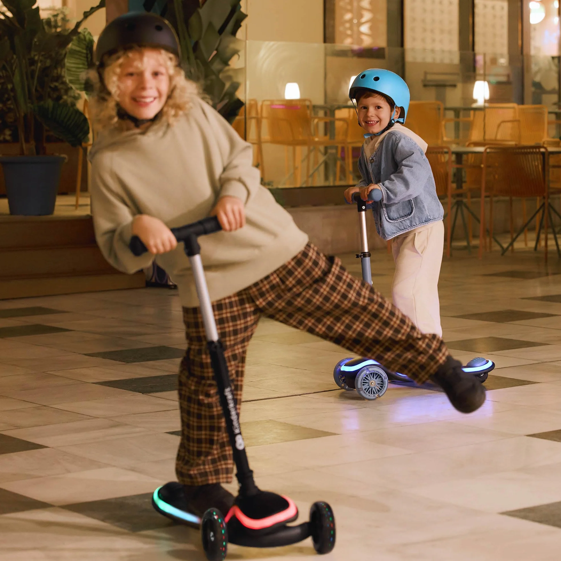 Kinderkraft RAKET Patinete para niños 1 año 50 kg Ruedas LED Manillar Regulable Altura Rosa