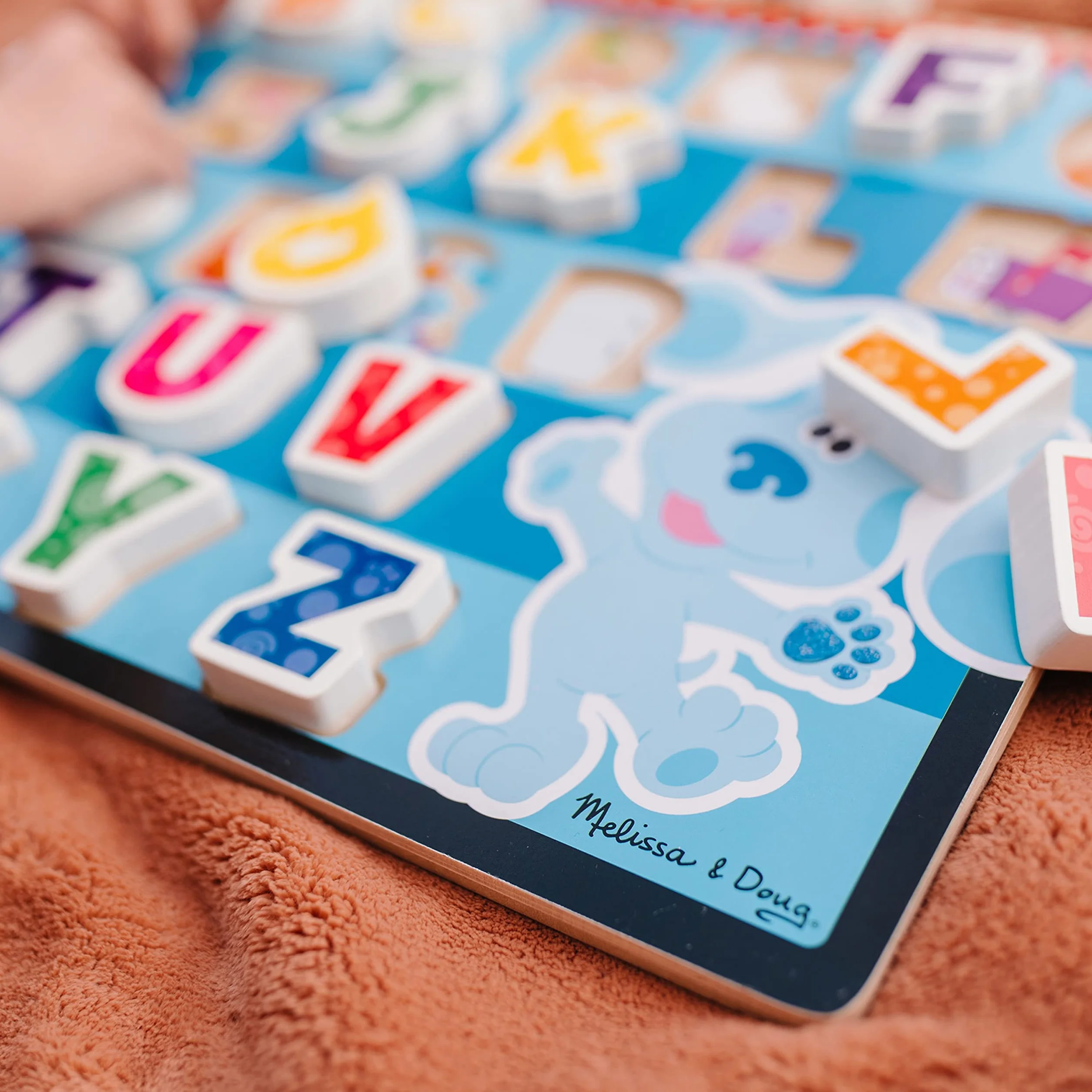 Melissa & Doug Blue's Clues & You! Rompecabezas de Piezas Gruesas de Madera Alfabeto 26 Piezas