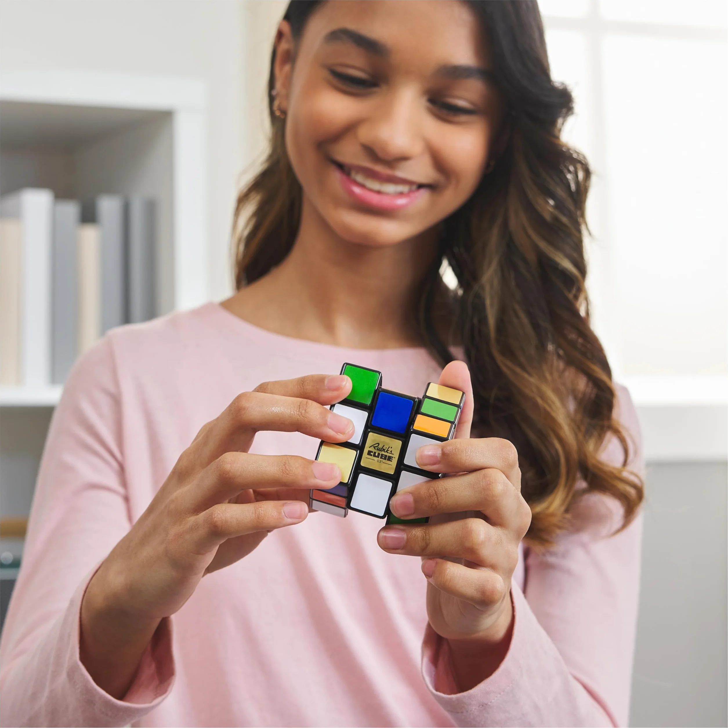 Rubik's - Cubo DE Rubik EDICIÓN Especial Retro 50 Aniversario - Juego de Rompecabezas, Cubo Mágico para Desafiar la Mente - 6068726 - Juguetes Niños 8 Años + - Regalo Niño 8 Años +