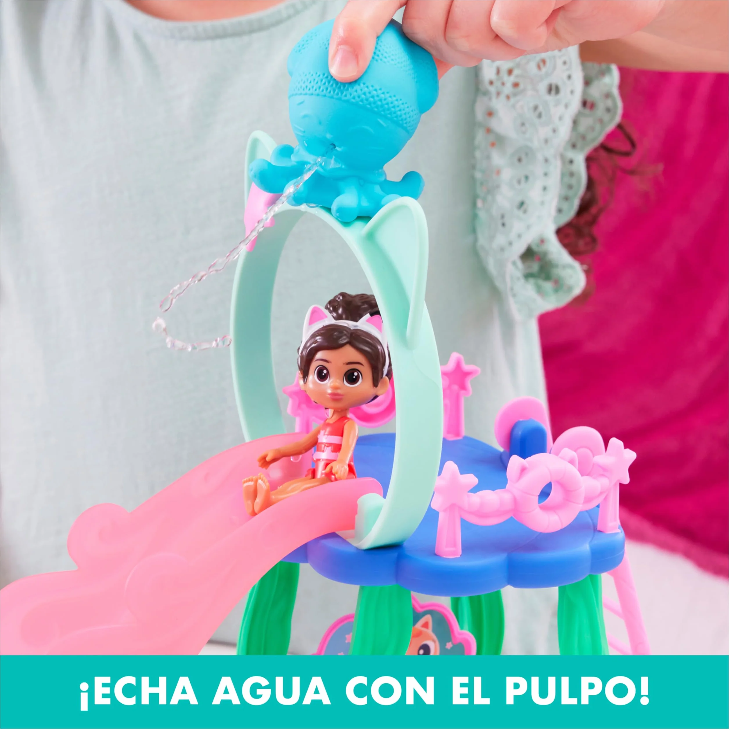 LA CASA DE MUÑECAS DE GABBY - Piscina con Figura de Gabby y Siregata, Colas de Sirena que Cambian de Color y Accesorios de Piscina - 6067878 - Juguetes Niñas 3 Años + Regalo Niña 3 años +