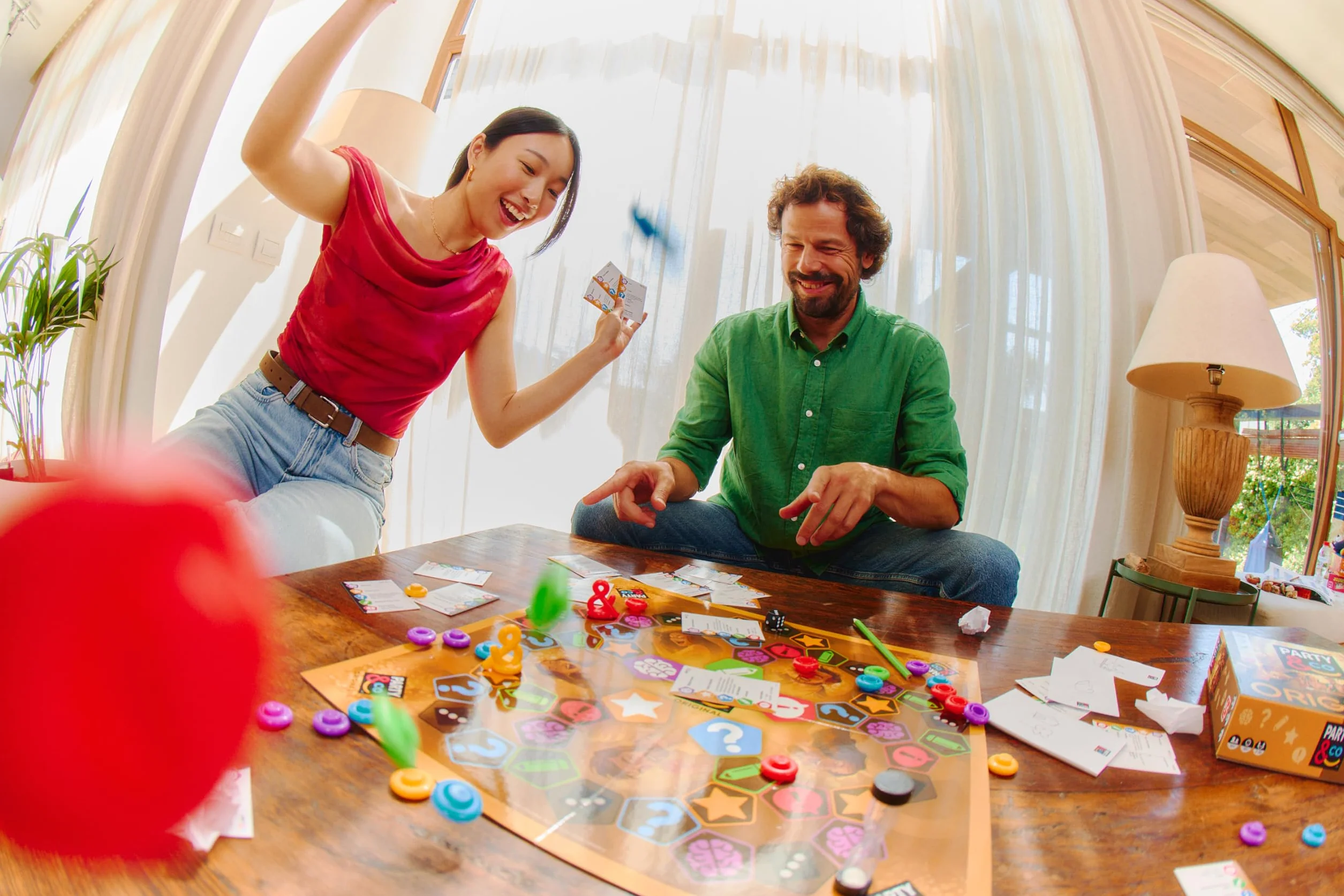 Party & Co. Original | Juego de Mesa para Adultos, Multiprueba, Divertido y por Equipos, Ideal para Fiestas | +14 Años, Juegos de Mesa Adultos de Party and Co.