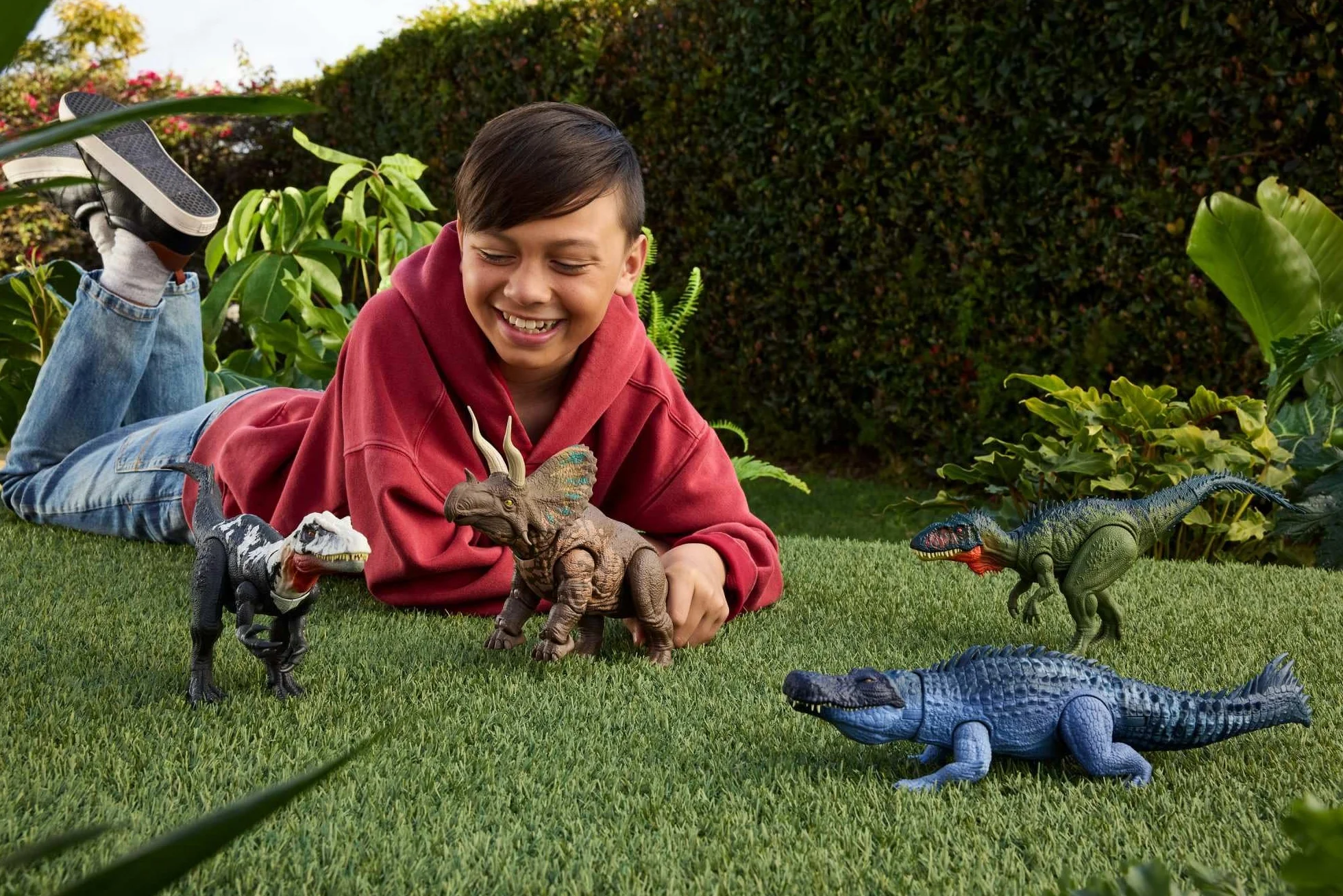 Mattel Jurassic World El Renacer Quilantaisaurio Figura de dinosaurio grande 2 embestidas juego digital JGB95