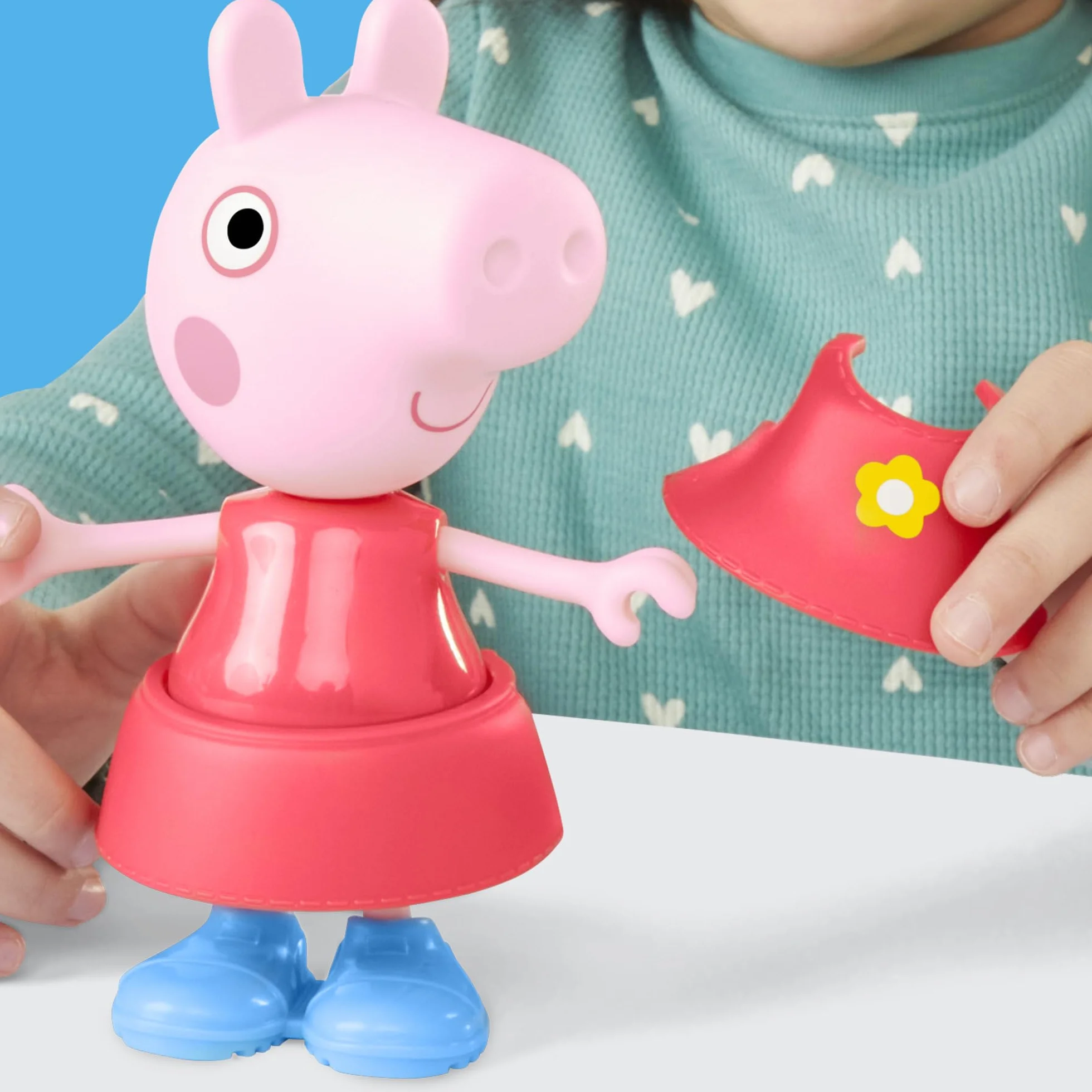 Hasbro Peppa Pig, Estilos Divertidos en Días de Lluvia, Muñecas para Niñas y Niños de 3 Años, Juguete con Accesorios, Traje de Color Amarillo, Inventar Historias, Reyes Magos