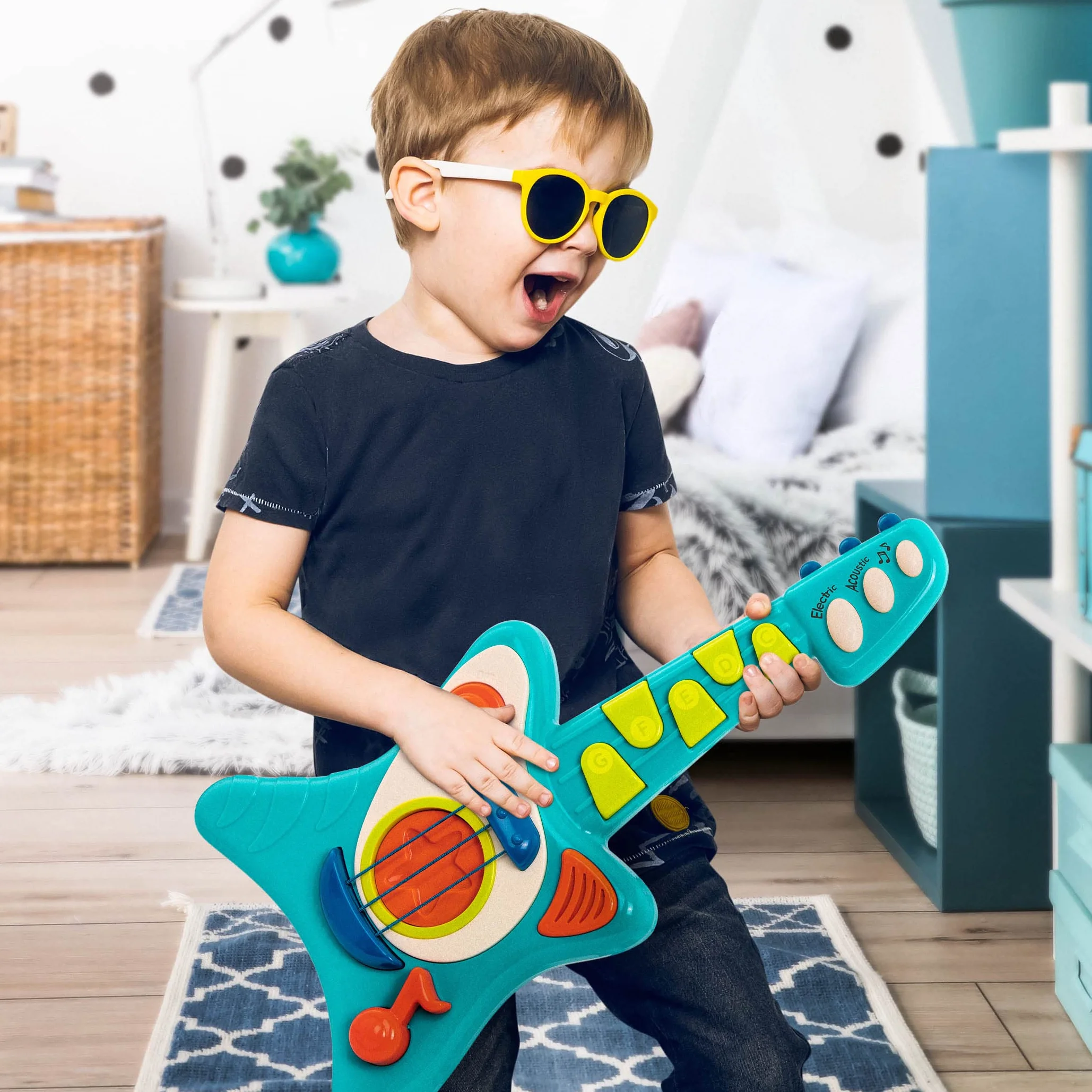 Battat Lil' Rockers Guitarra Infantil, Instrumento con Canciones, Guitarra acústica y eléctrica - Juguete para niños a Partir de 2 años, Azul