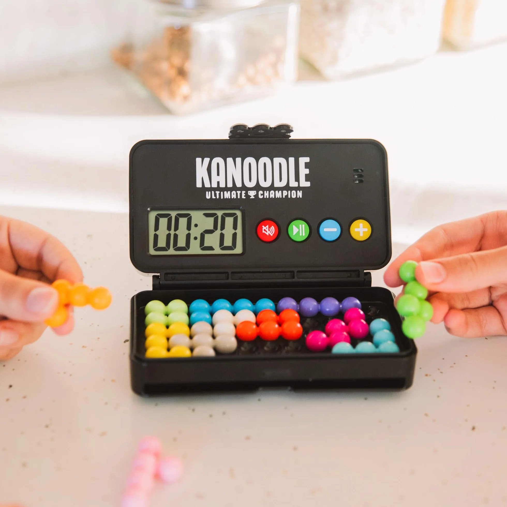 Learning Resources Kanoodle Ultimate Champion, Juego de lógica y Rompecabezas 2D y 3D, con Temporizador, 500 retos, Edades 7+