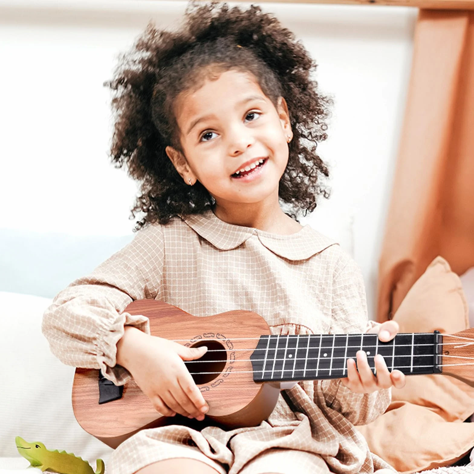 Guitarra Infantil, Juguete de Guitarra Infantil, Ukelele de Juguete para Niños, para Niños 4 Cuerdas Instrumentos Musicales Juguete Educativo, Adecuado para niños de 3 a 6 años (Registro 44cm)