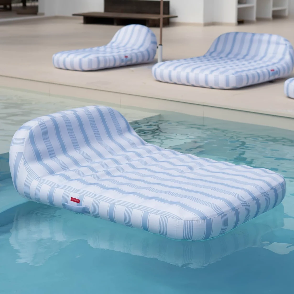 Flamingueo Colchoneta Piscina - Tumbona Hinchable - Extra Grande - Estructura Interior PVC - Funda Exterior Poliéster