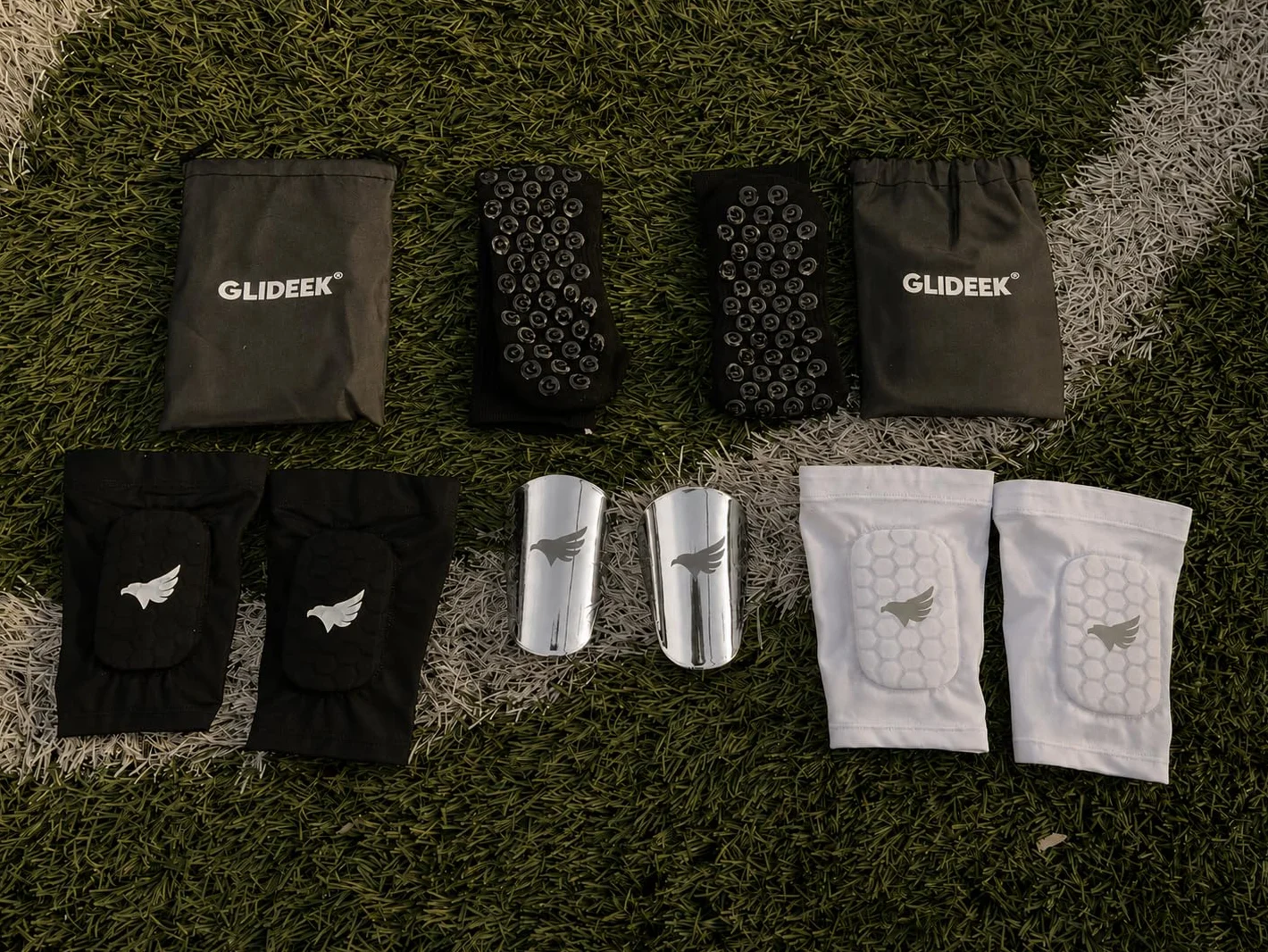 Light Pro Mini Espinilleras Integradas para Fútbol, Protectores de Espinilla Ultraligeras