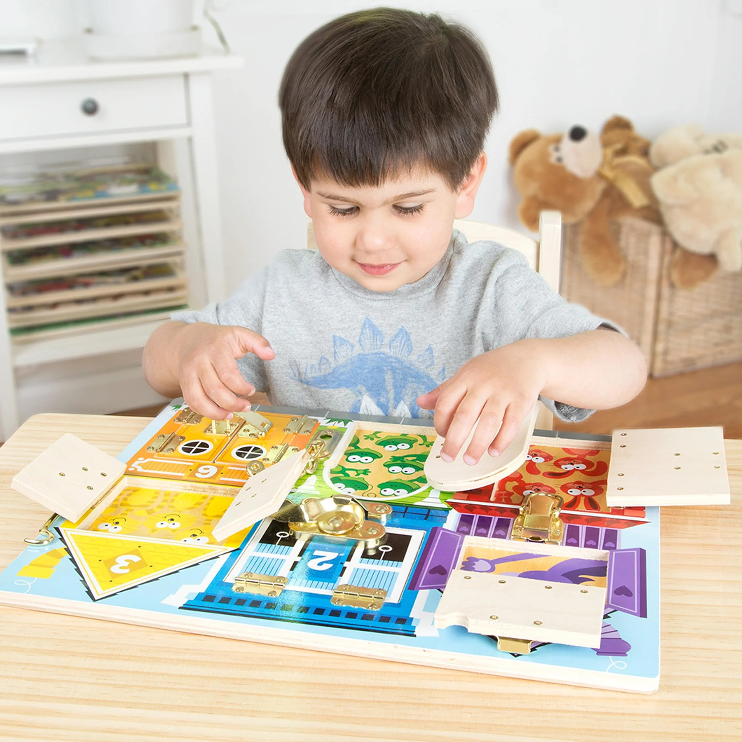 Melissa & Doug | Tablero De Pestillos | Juguetes de desarollo | 3+ Years