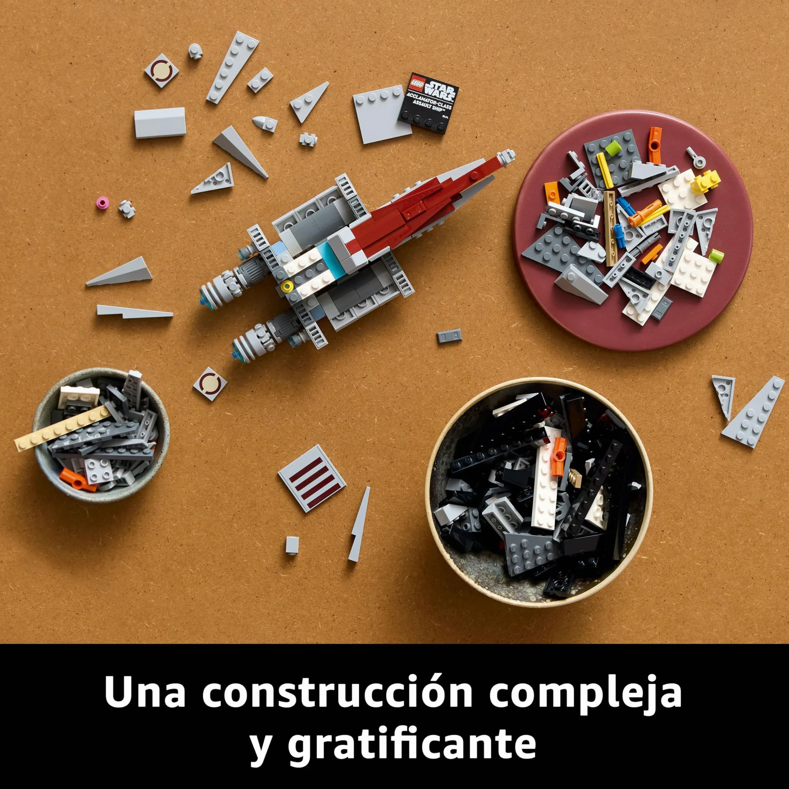 LEGO Star Wars 75404 Nave de Asalto Clase Acclamator, Maqueta para Construir para Adultos de Nave Estelar, Decoración para el Hogar, Regalo para Hombres y Mujeres Fans del Ataque de los Clones