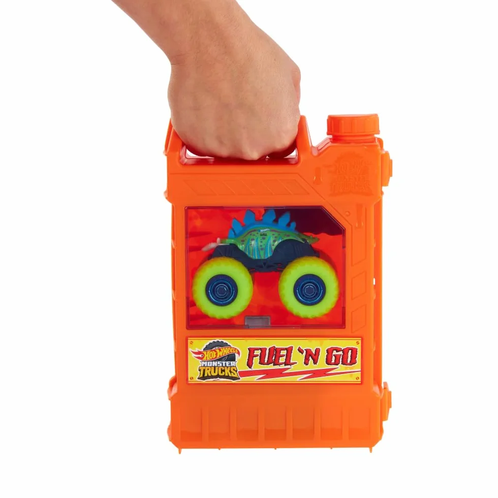 Hot Wheels Monster Trucks Reposta y arranca Pista para coches de juguete con forma de bidón de gasolina, incluye 2 vehículos, + 4 años (HXT04)
