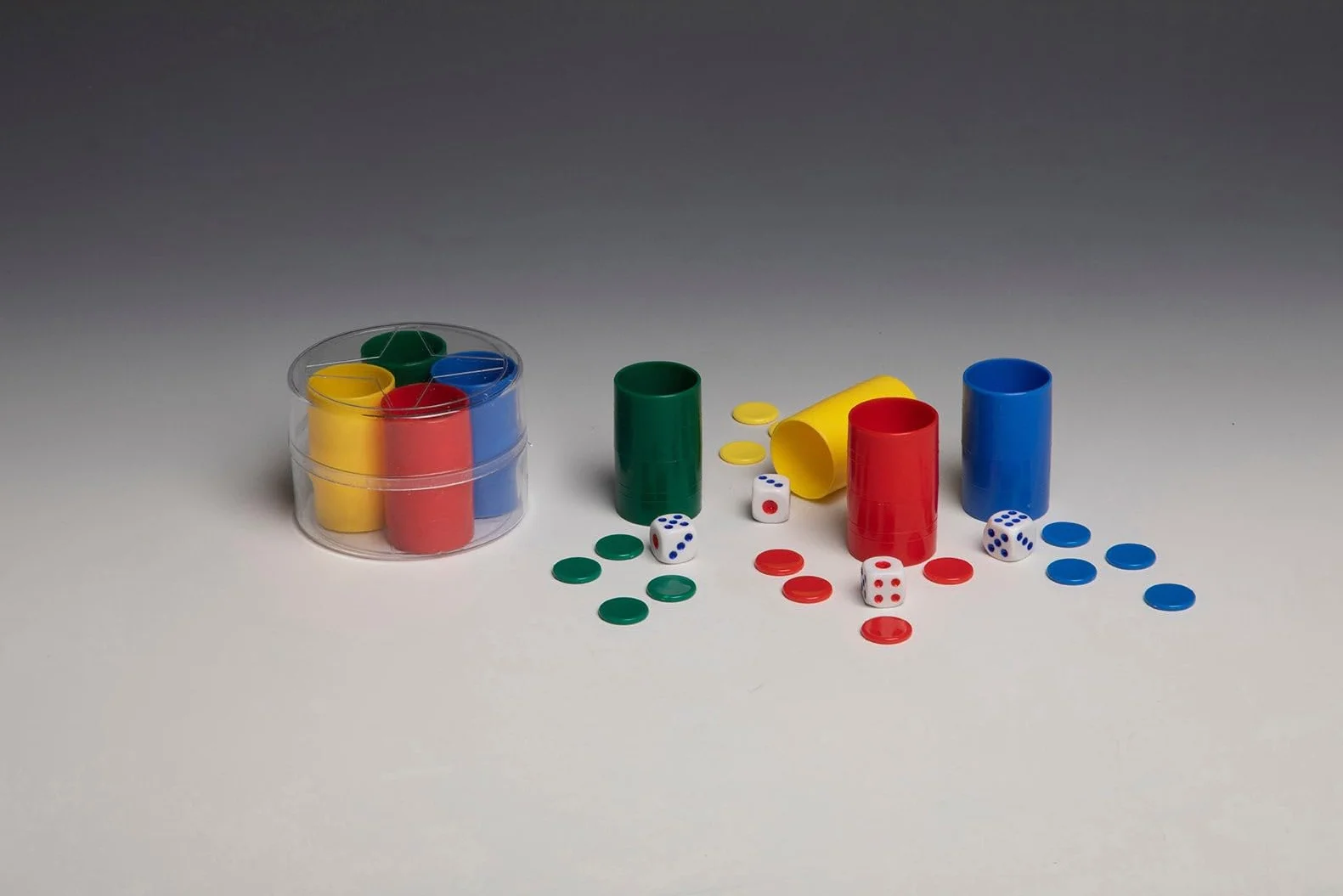 Set de Cubiletes de Plástico para Parchís y Oca, con Dados y Fichas, Multicolor (Set 4 cubiletes - Multicolor)