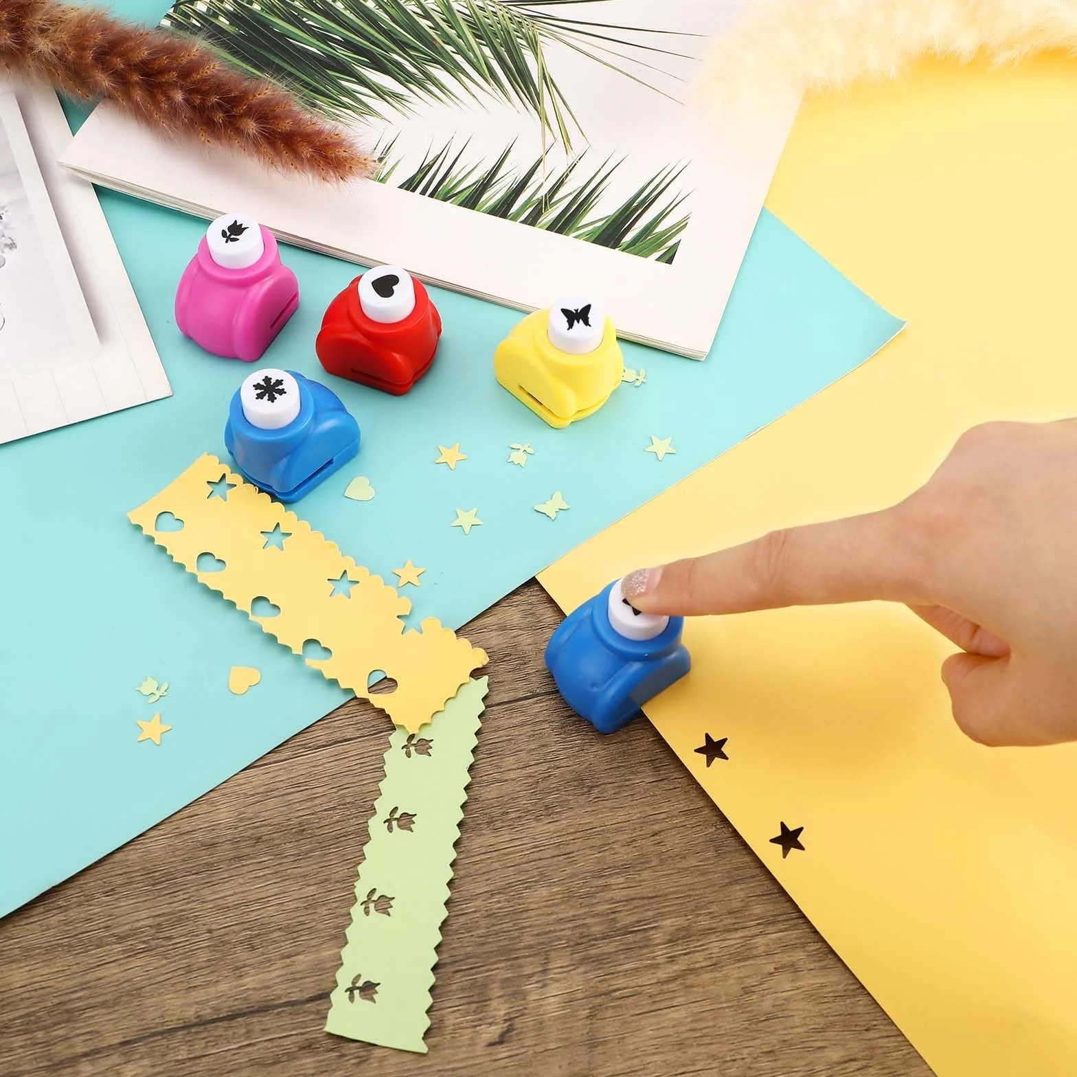 Juego de 6 tijeras para manualidades para niños, con 6 troqueles de papel, 6 formas de corte diferentes, juego de tijeras de papel para niños, guardería, principiantes, manualidades