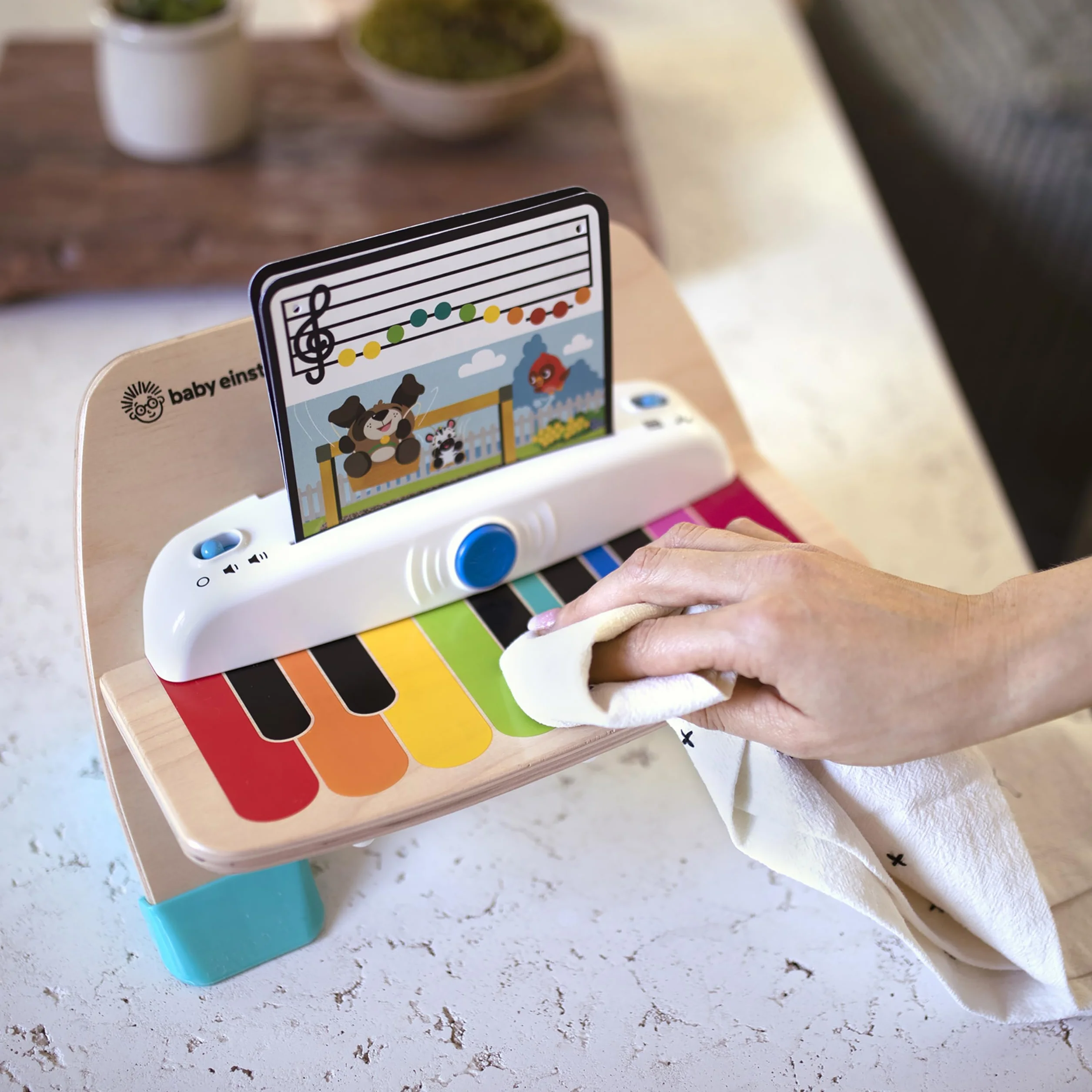 Baby Einstein, Hape, Piano Magic Touch, Juguete Musical de Madera, Incluye 3 partituras y 6 Canciones, Volumen Ajustable, a Partir de 6 Meses, Be Piano, 1 Unidad (Paquete de 1)
