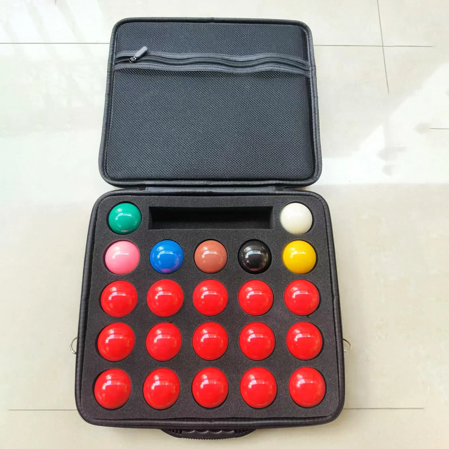 Estuche para bolas de billar con asa de transporte