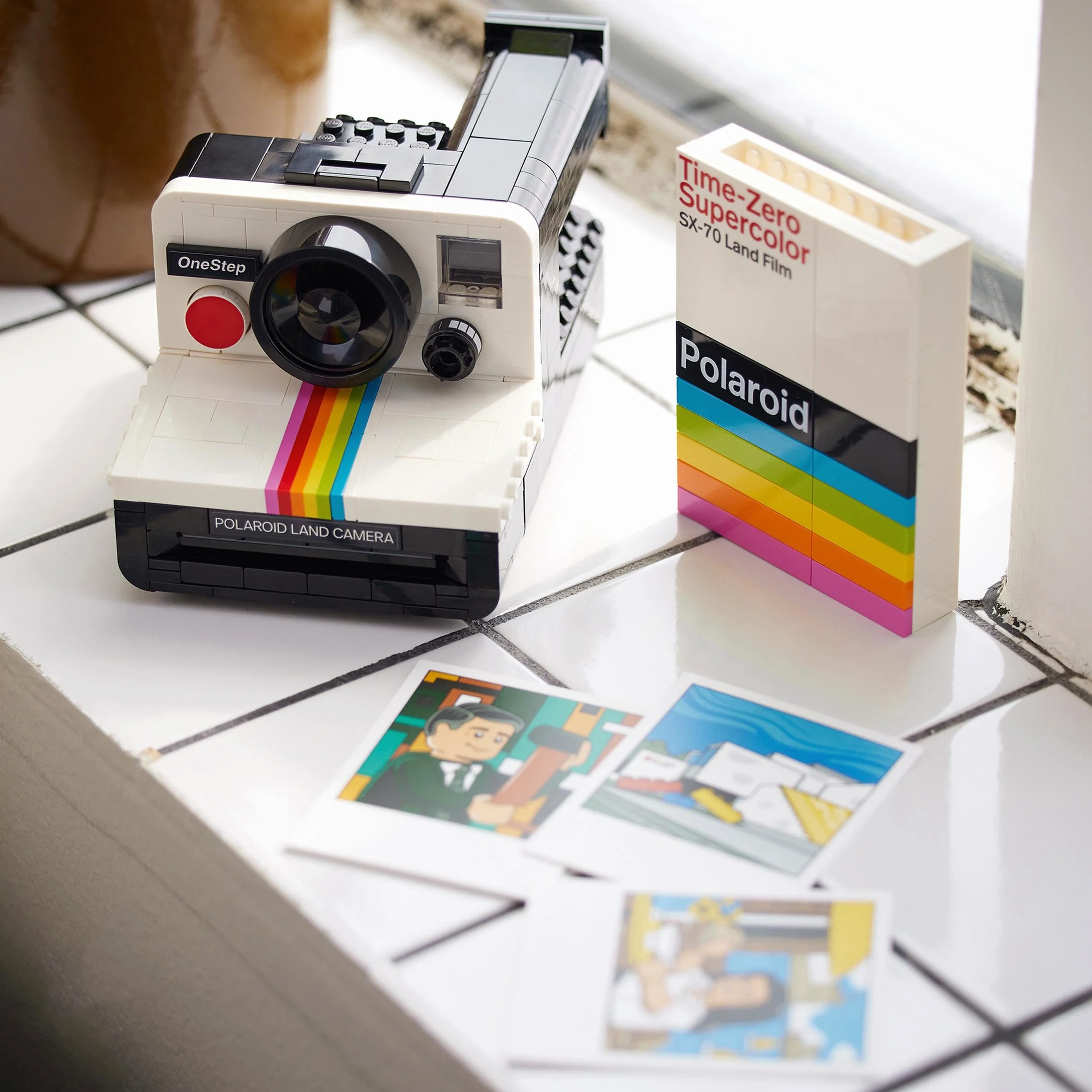 LEGO Lote Fotografía Incluye: Ideas Cámara Polaroid OneStep SX-70 (21345) Maqueta para Adultos y Creator 3 en 1 Cámara Retro (31147) de Juguete para Niños y Niñas de 8 Años o Más, Regalo Fotógrafos