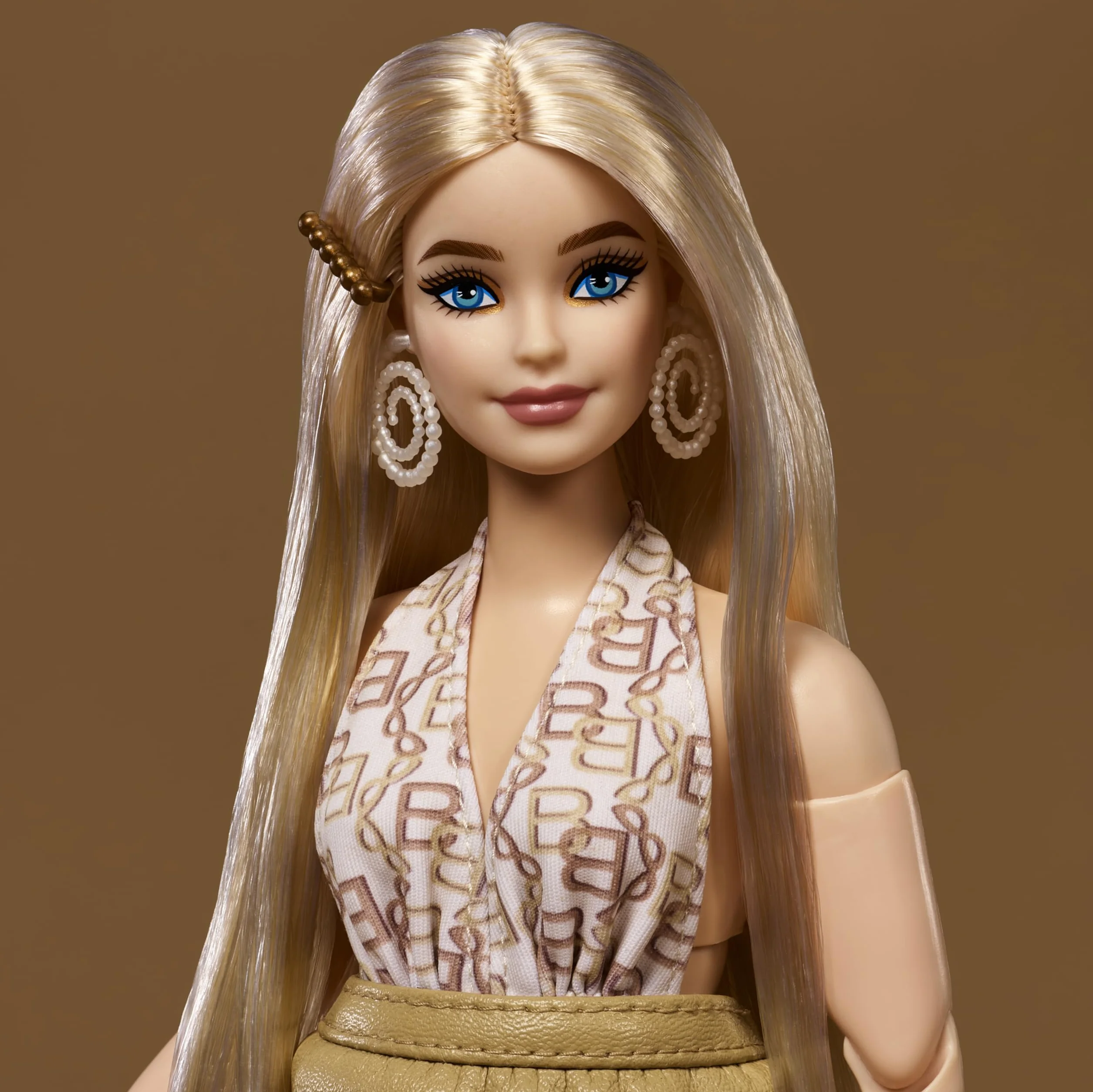 Barbie Basics You Create Kit Neutro 003, Conjunto con muñeca Personalizable, Ropa de Talla Universal, Cuerpo articulado y Cabeza Intercambiable, JJX37