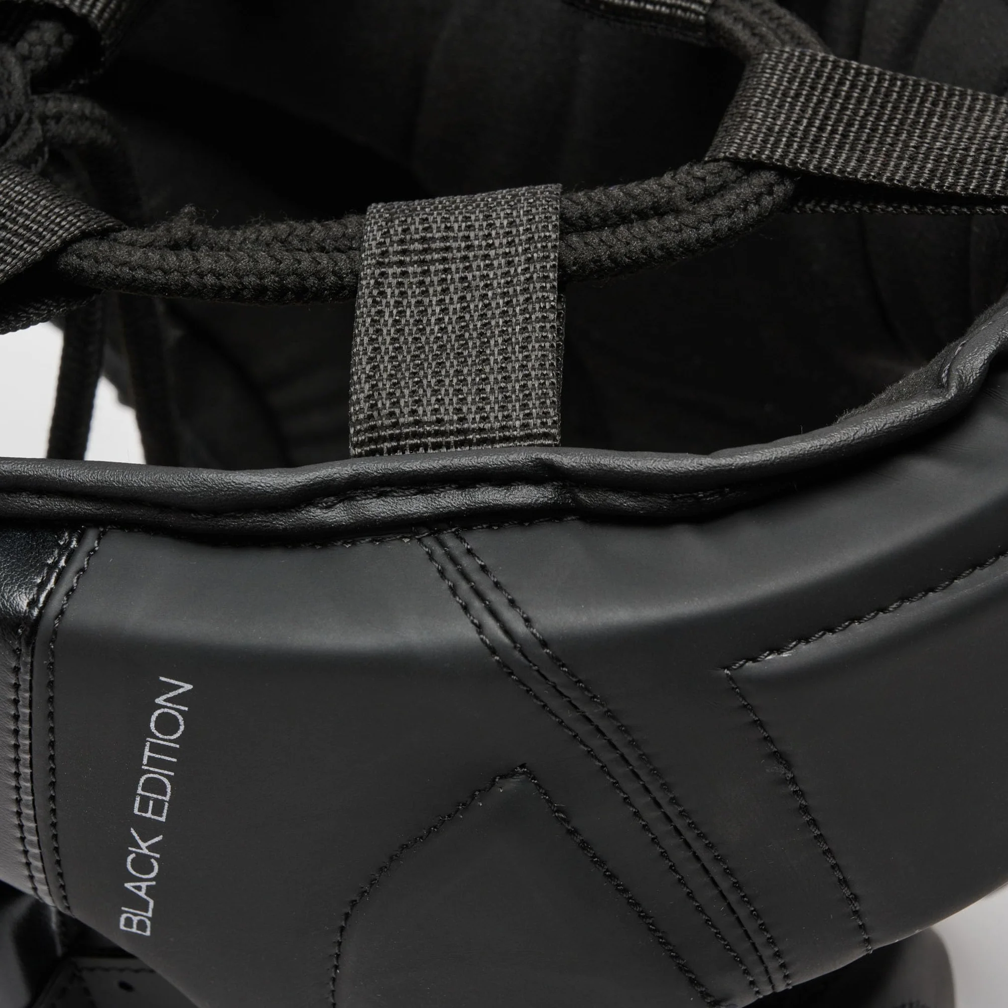 Leone 1947 Casco Black Edition Training Negro L