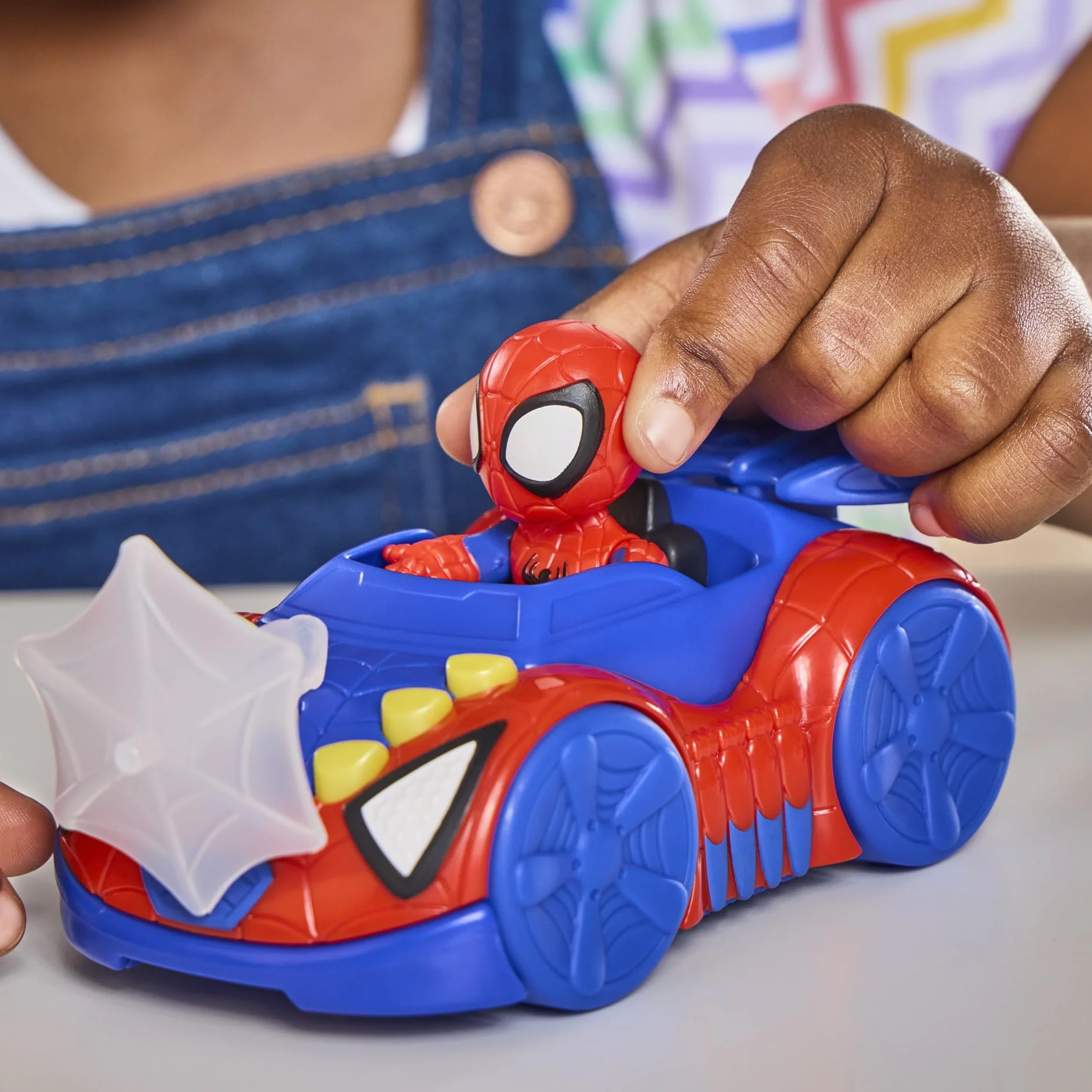 Marvel Spidey and His Amazing Friends, Bólido arácnido, Figura de acción y Coche de Juguete