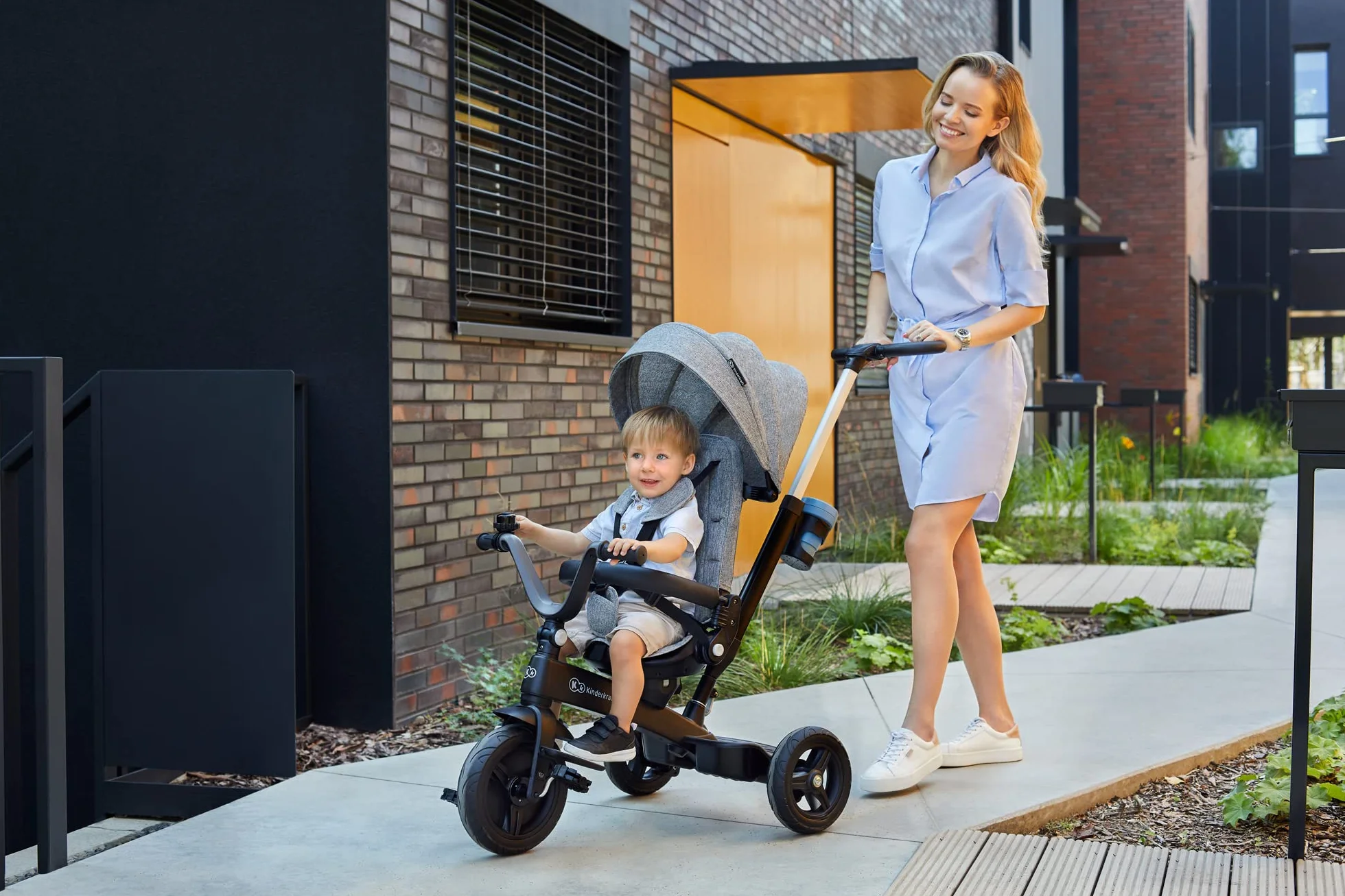 Kinderkraft Triciclo Evolutivo TWIPPER, Asiento Giratorio 360 Grados, 9 Meses a 5 Años, Rosa