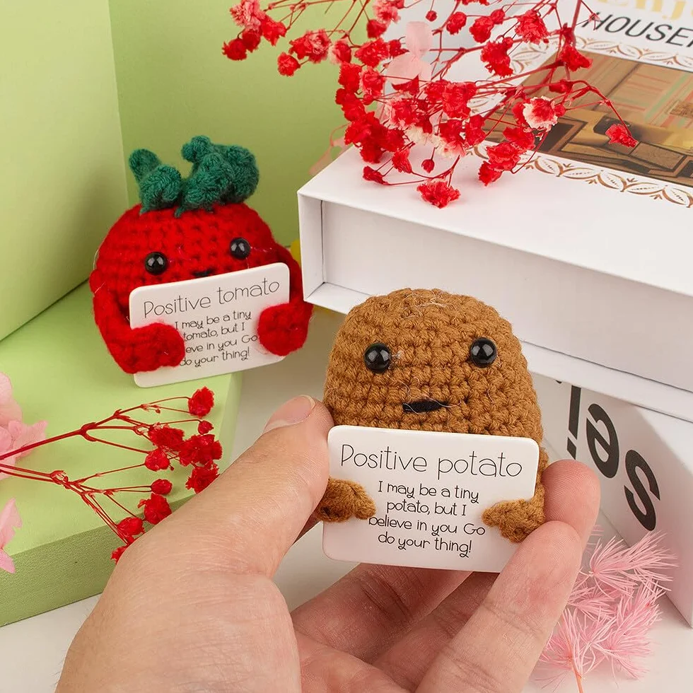 Positive Potato Pocket Hug, 2 unidades Creativas de Lana para Tejer Mini Felpa Tomate Positivo Tomate, Regalos de Animación, Regalos de Motivación, Regalos para Novia, Novio, Mujeres