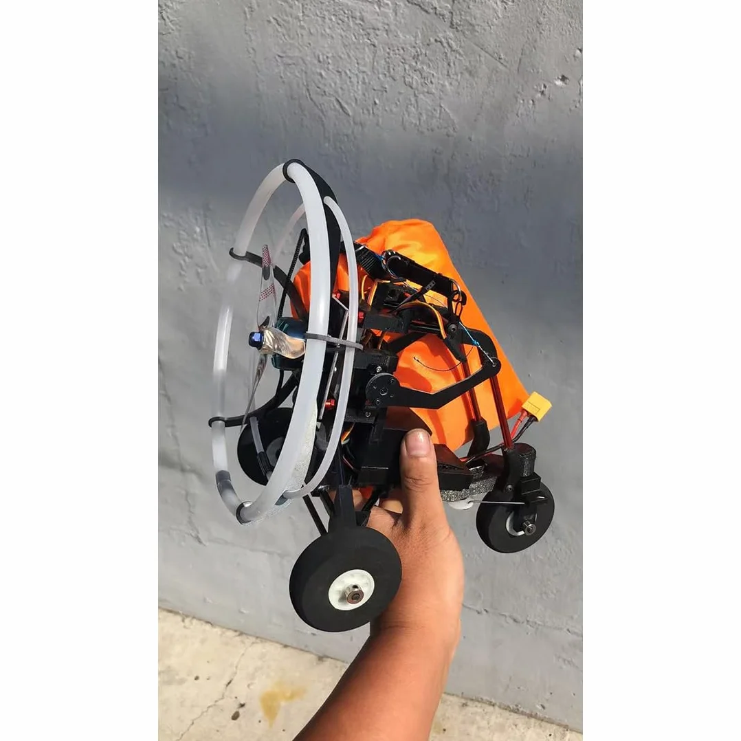 Mini parapente eléctrico de acrobacias a control remoto de 2.4 G, parapente de vuelo acrobático de alta altitud de 150 cm con carrito con ruedas y color de tela de paraguas aleatorio, regalo ideal
