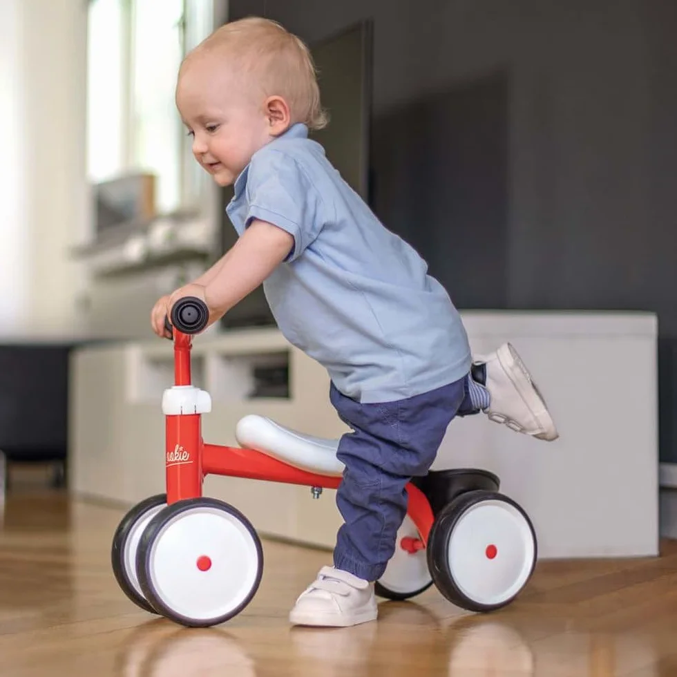 Smoby correpasillos Rookie Rojo de Cuatro Ruedas (721400)
